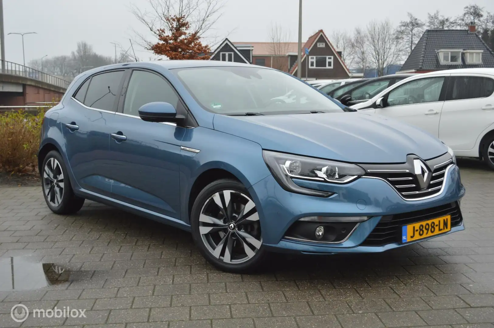 Renault Megane 1.3 TCe Bose Bleu - 1