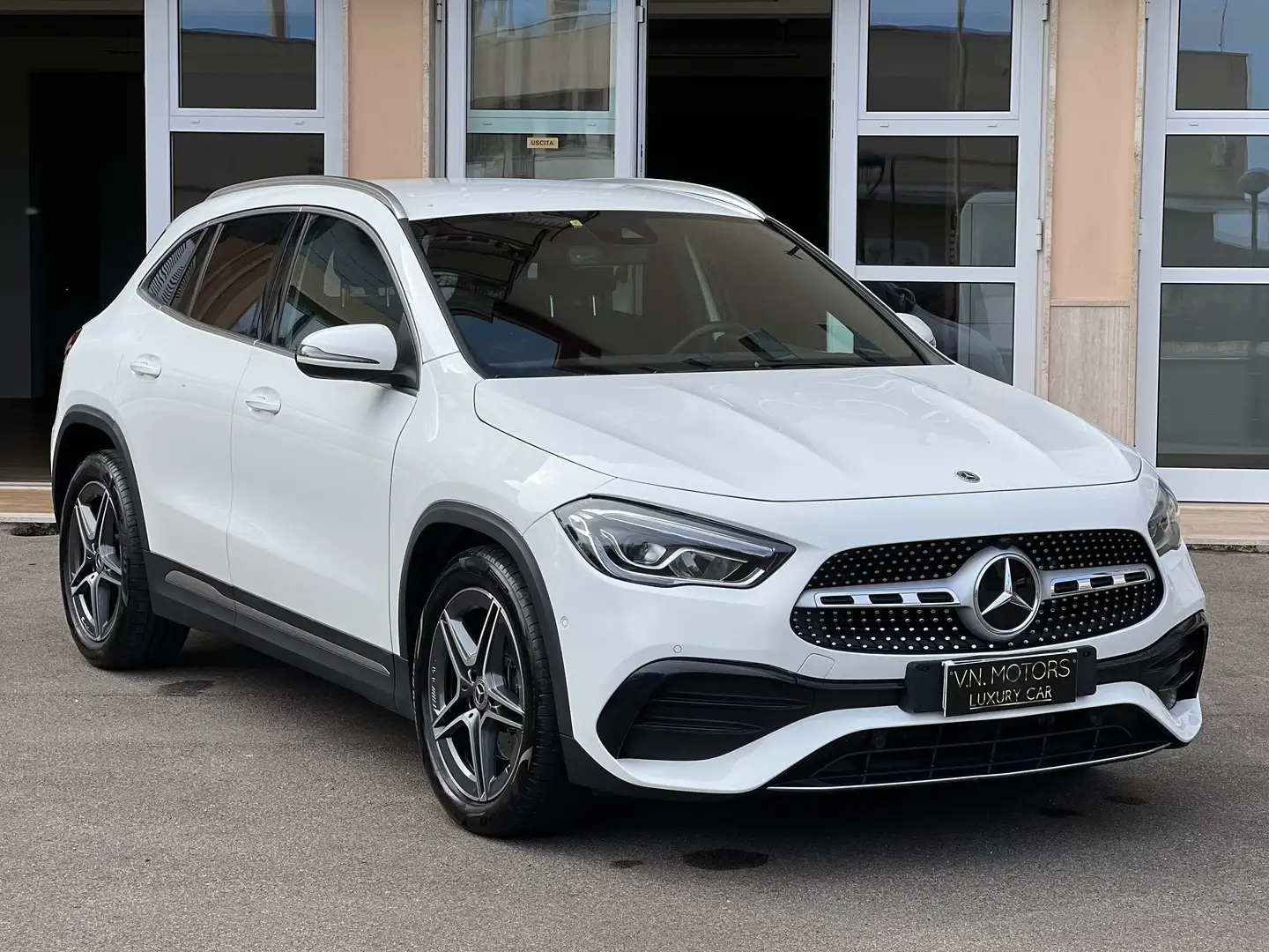 Mercedes-Benz GLA 200 D PREMIUM AMG (UNICO PROPRIETARIO) Bianco - 1