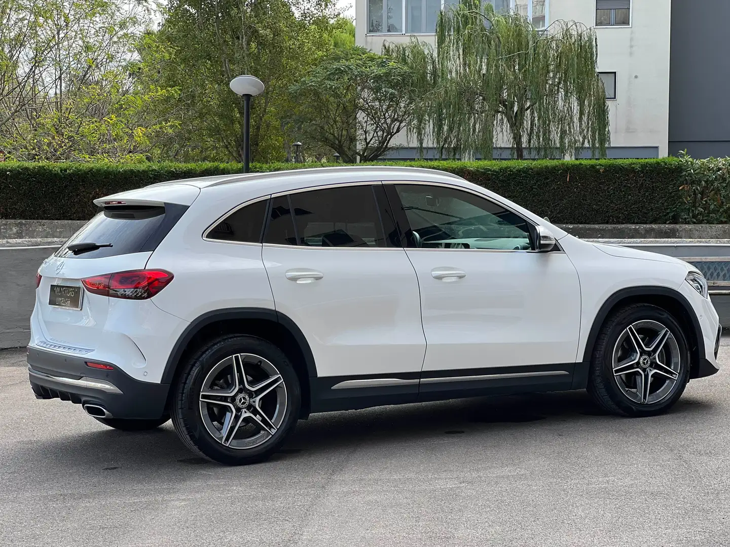 Mercedes-Benz GLA 200 D PREMIUM AMG (UNICO PROPRIETARIO) Bianco - 2