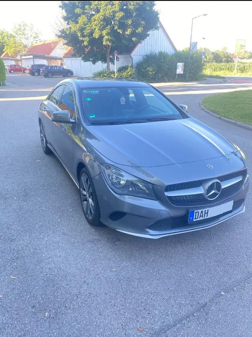 Mercedes-Benz 180 Urban Gri - 1