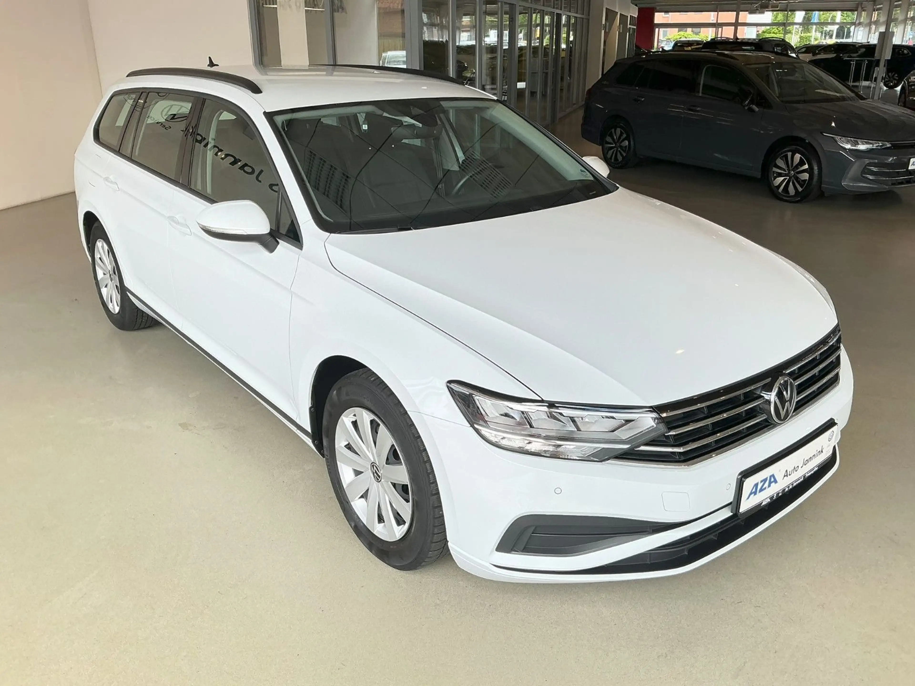 Volkswagen Passat Variant 1.5 TSI Conceptline *Navi*Kamera* — photo 4