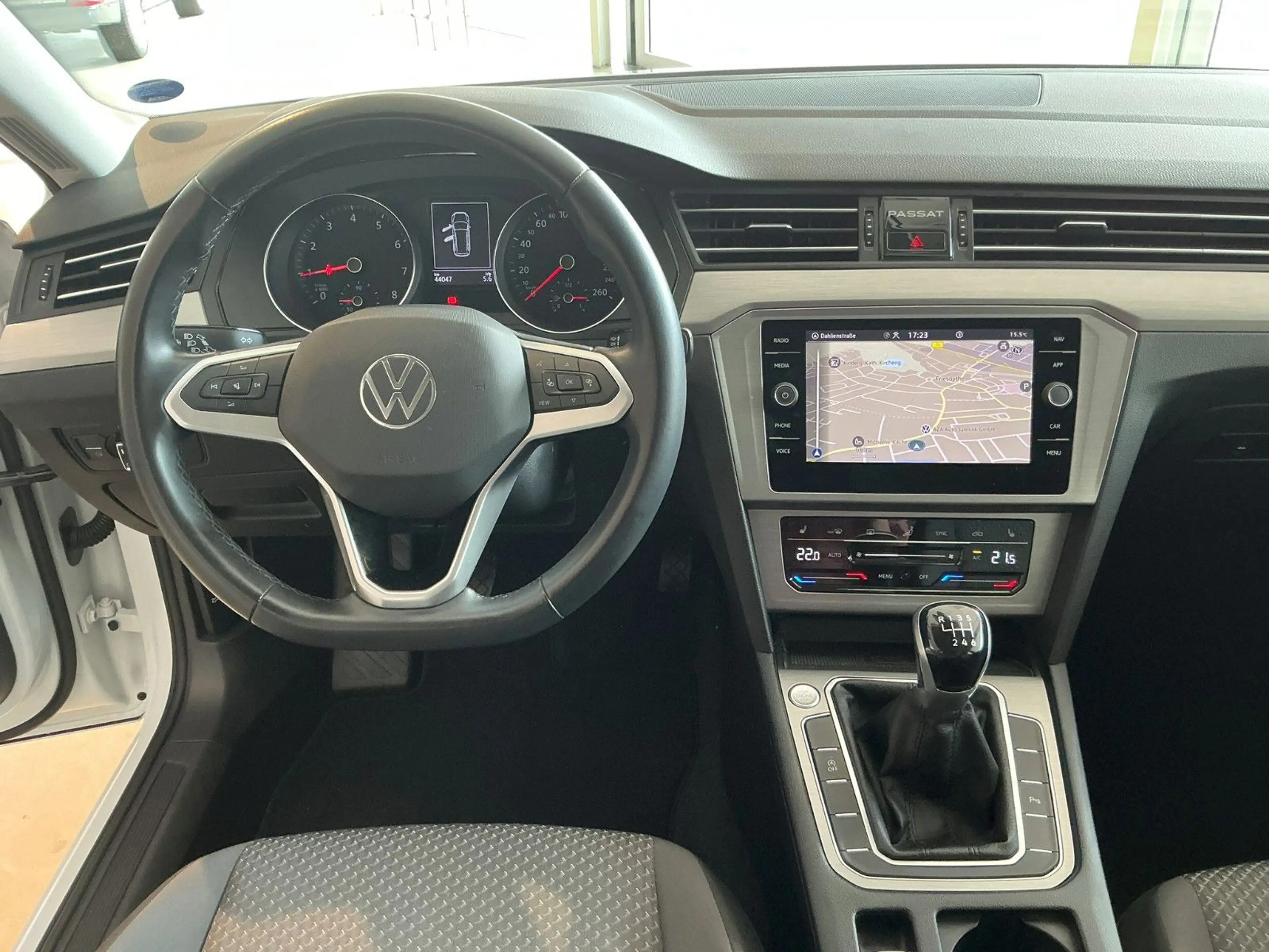 Volkswagen Passat Variant 1.5 TSI Conceptline *Navi*Kamera* — photo 14