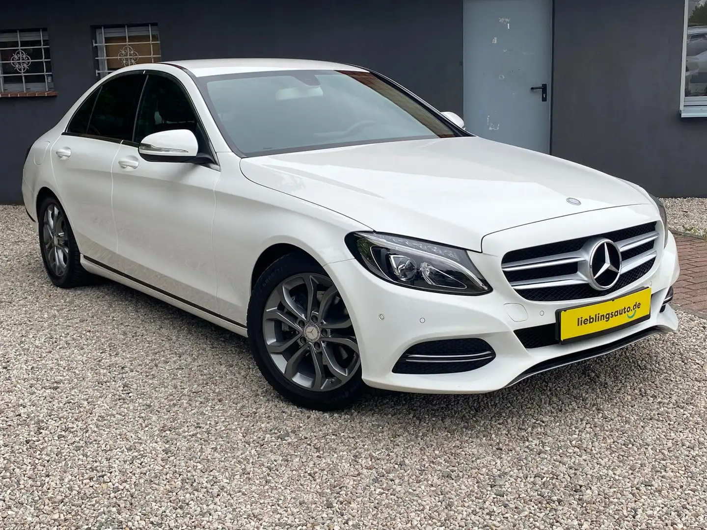 Mercedes-Benz C 200 LED AHK Navi Teilleder Tempomat PDC vo+hi Bílá - 2