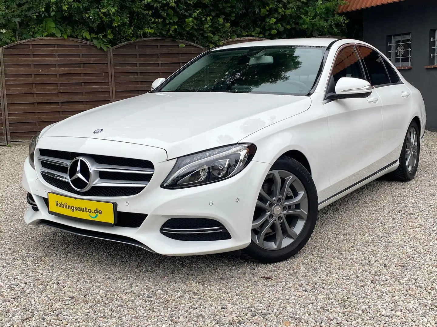 Mercedes-Benz C 200 LED AHK Navi Teilleder Tempomat PDC vo+hi Bílá - 1