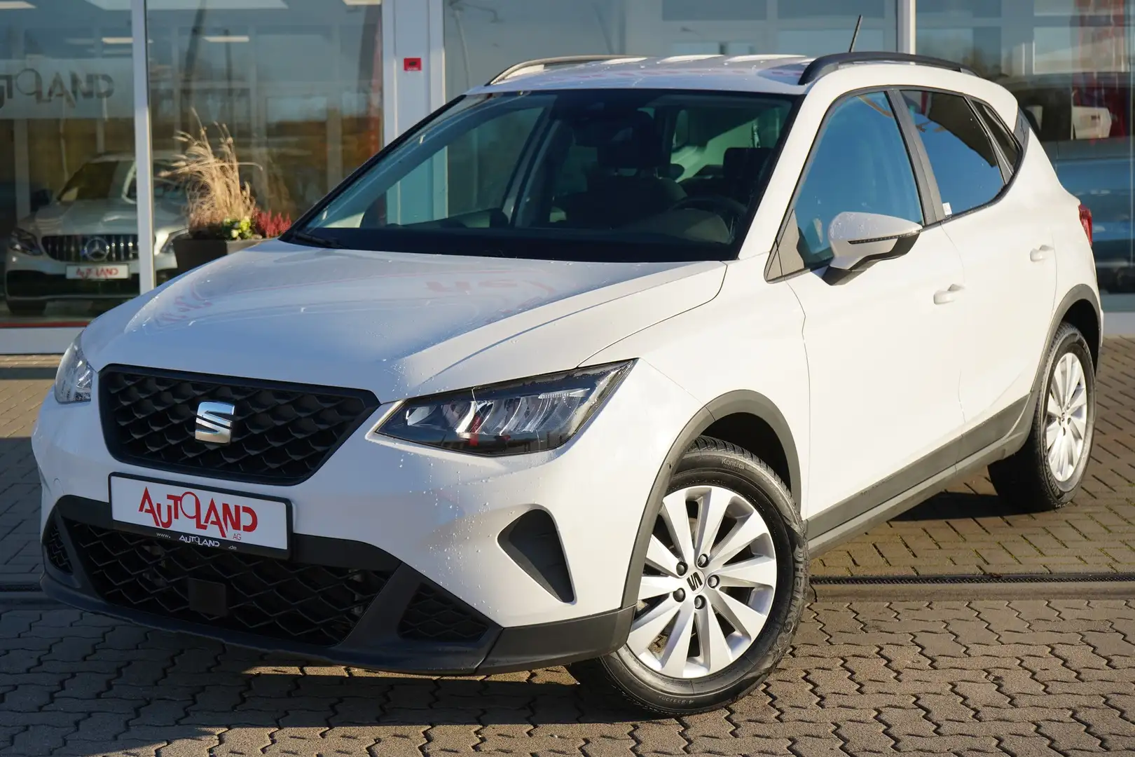 SEAT Arona 1.0 TSI Style LED Navi Sitzheizung PDC USB Weiß - 2