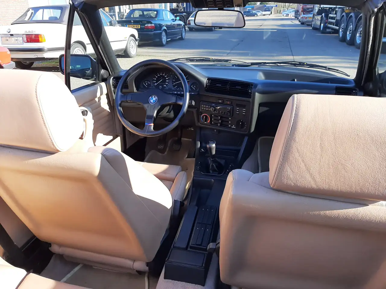 BMW 325 i cabrio E30 (1989) malachit green beige leather, foto 4