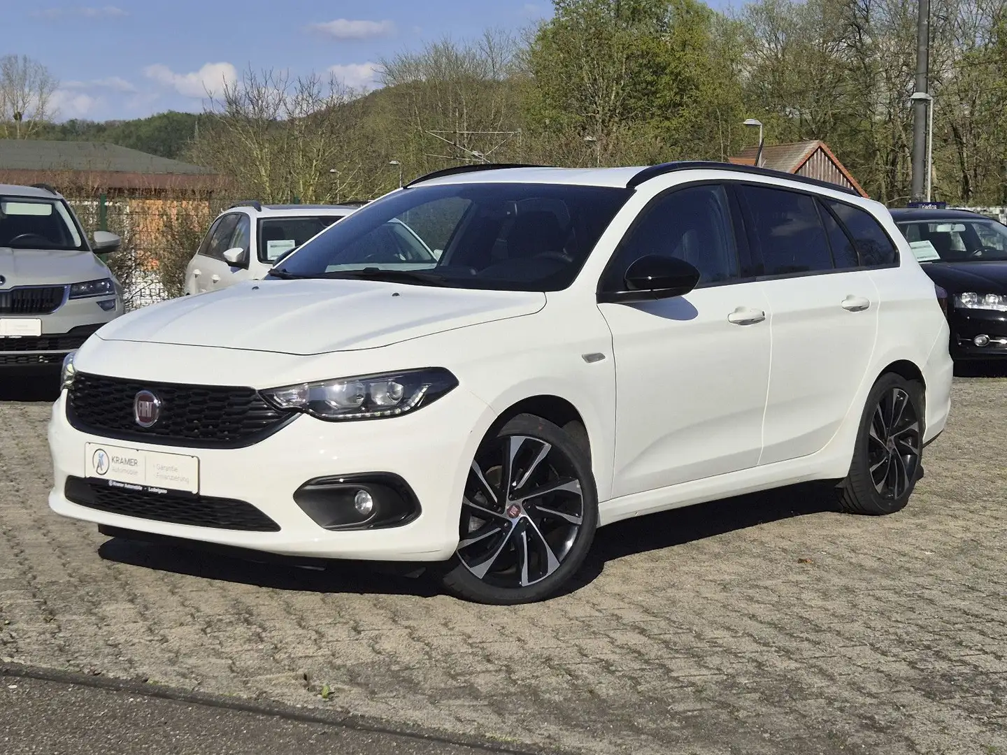 Fiat Tipo 1.4 T-Jet S-DESIGN/Navi/ Xenon/ Leder/ 18" Weiß - 1