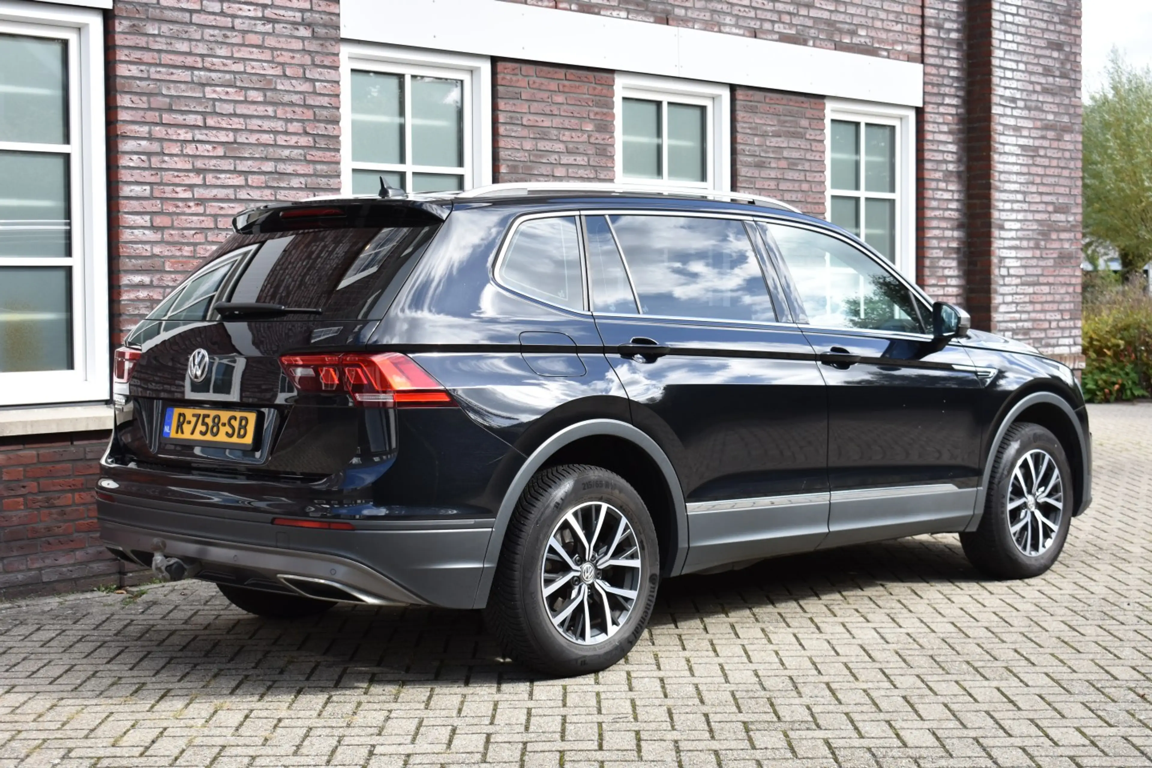 Volkswagen Tiguan Allspace Wij zijn op afspraak geopend! Graag bellen voor uw — photo 7