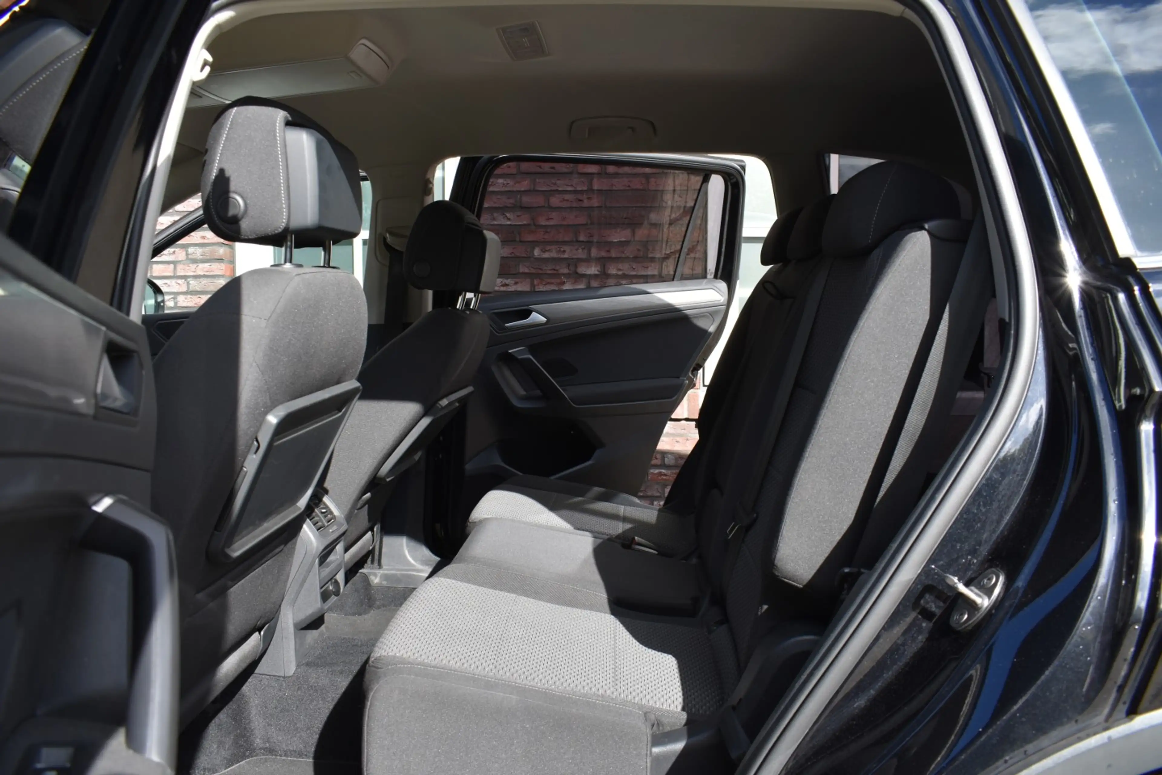 Volkswagen Tiguan Allspace Wij zijn op afspraak geopend! Graag bellen voor uw — photo 3