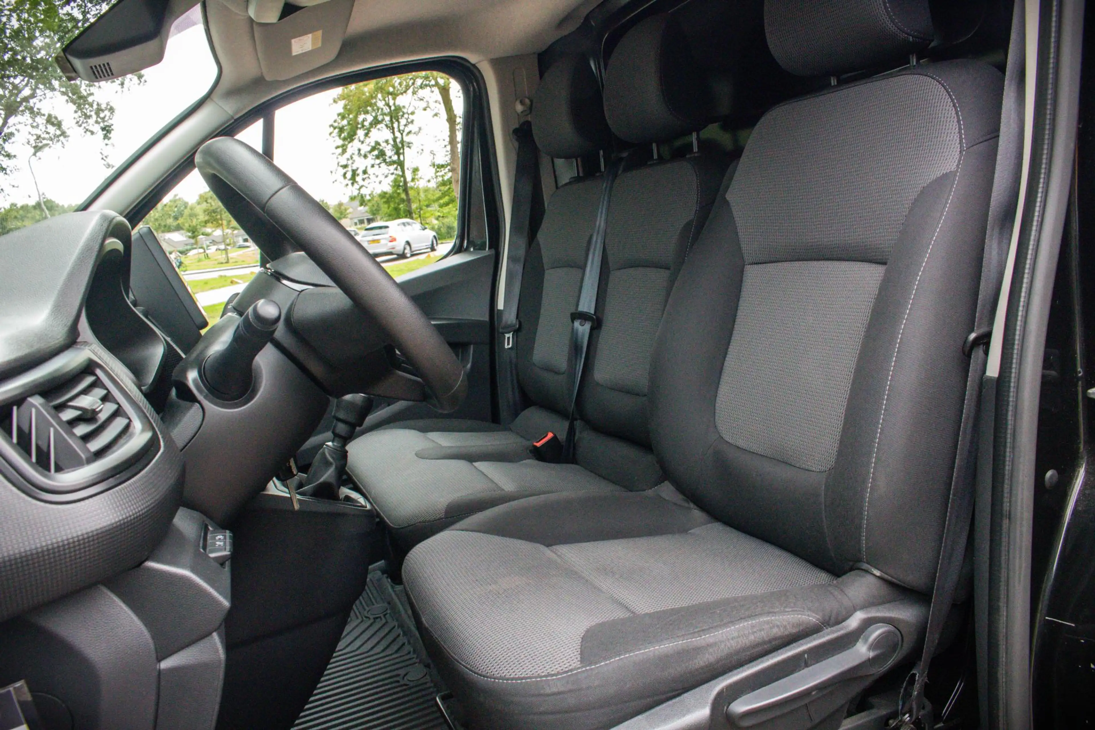 Renault Trafic 2.0 dCi 110 T29 L1H1 Comfort | Rijklaar | Airco | — photo 5