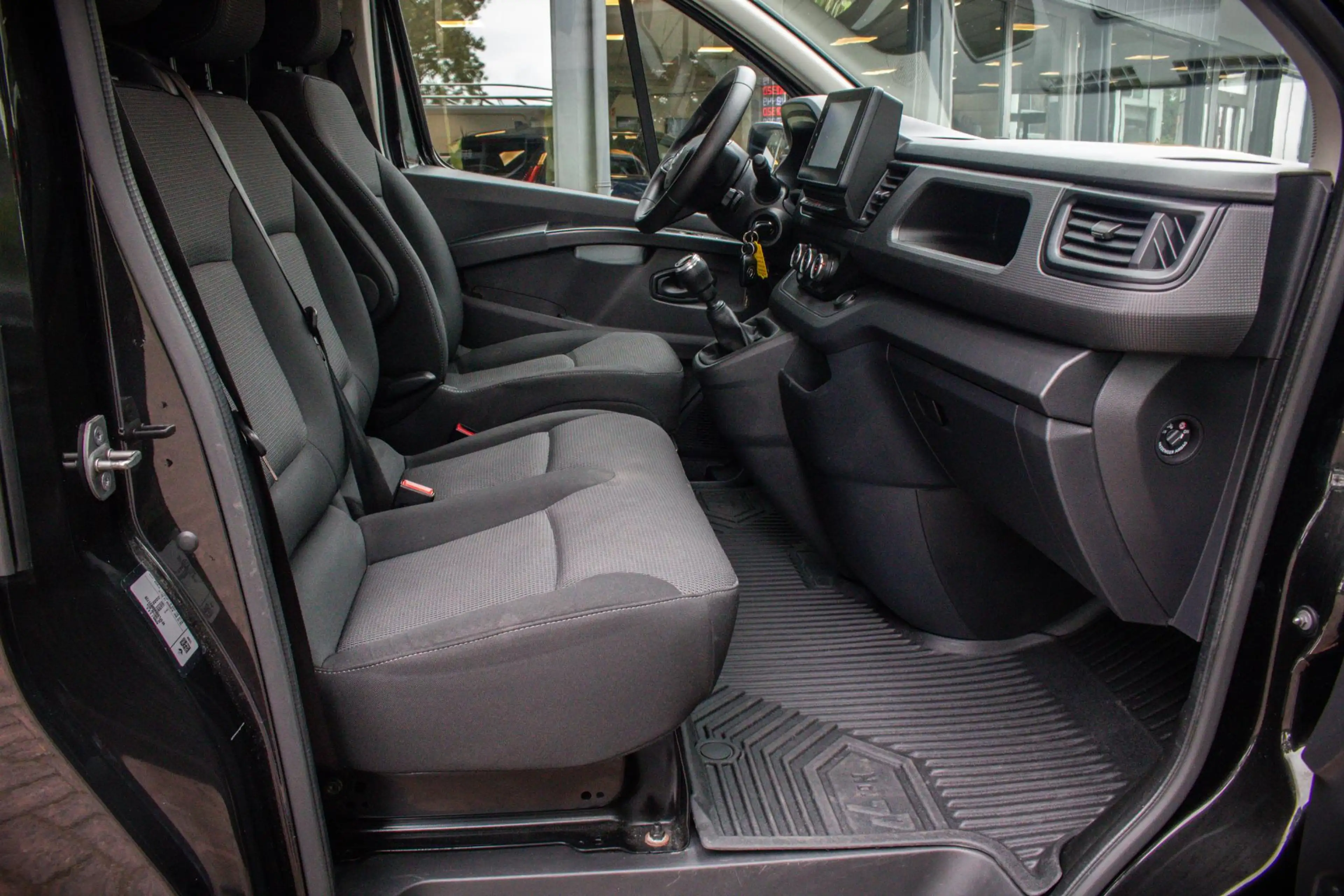 Renault Trafic 2.0 dCi 110 T29 L1H1 Comfort | Rijklaar | Airco | — photo 17