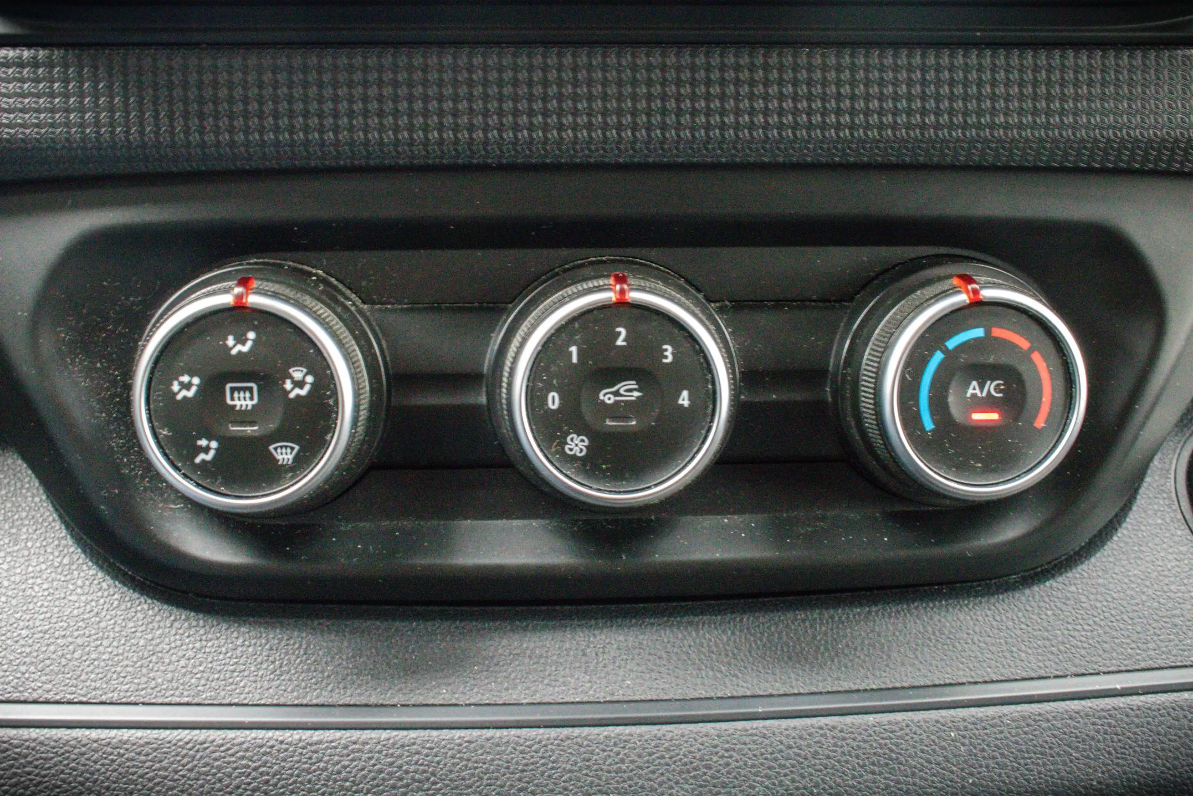 Renault Trafic 2.0 dCi 110 T29 L1H1 Comfort | Rijklaar | Airco | — photo 26