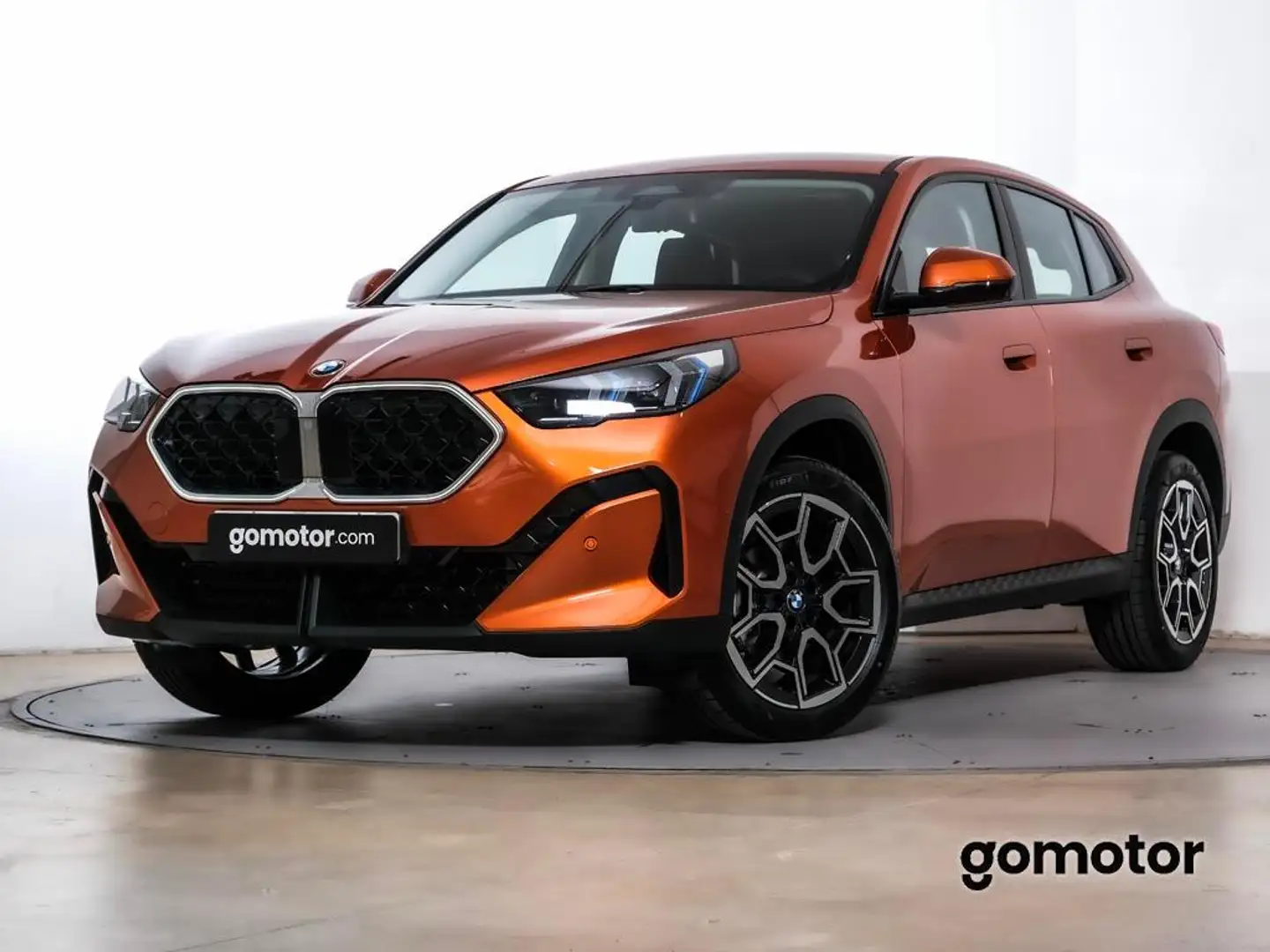 BMW X2 sDrive 18dA Arancione - 1