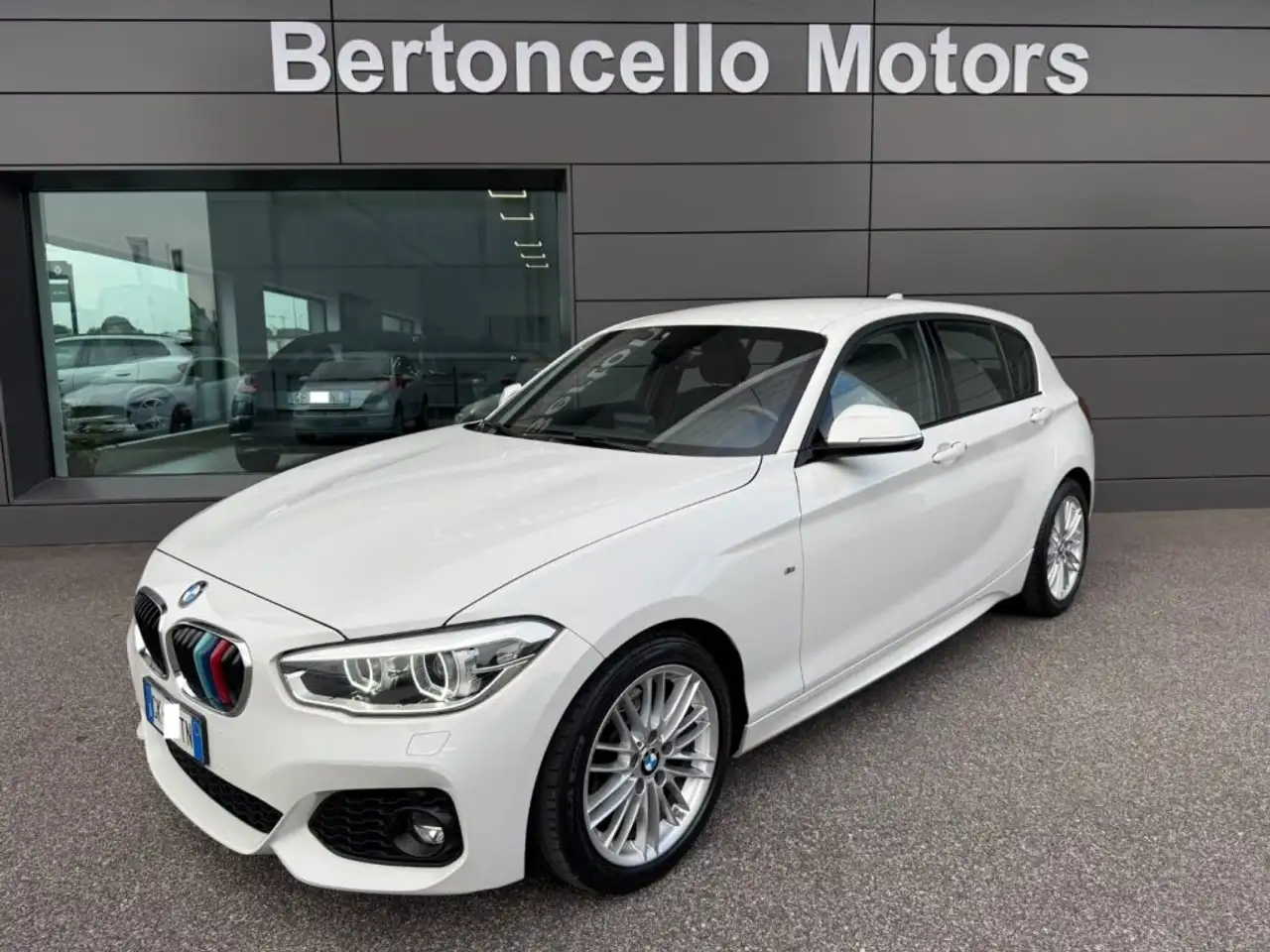 BMW 120