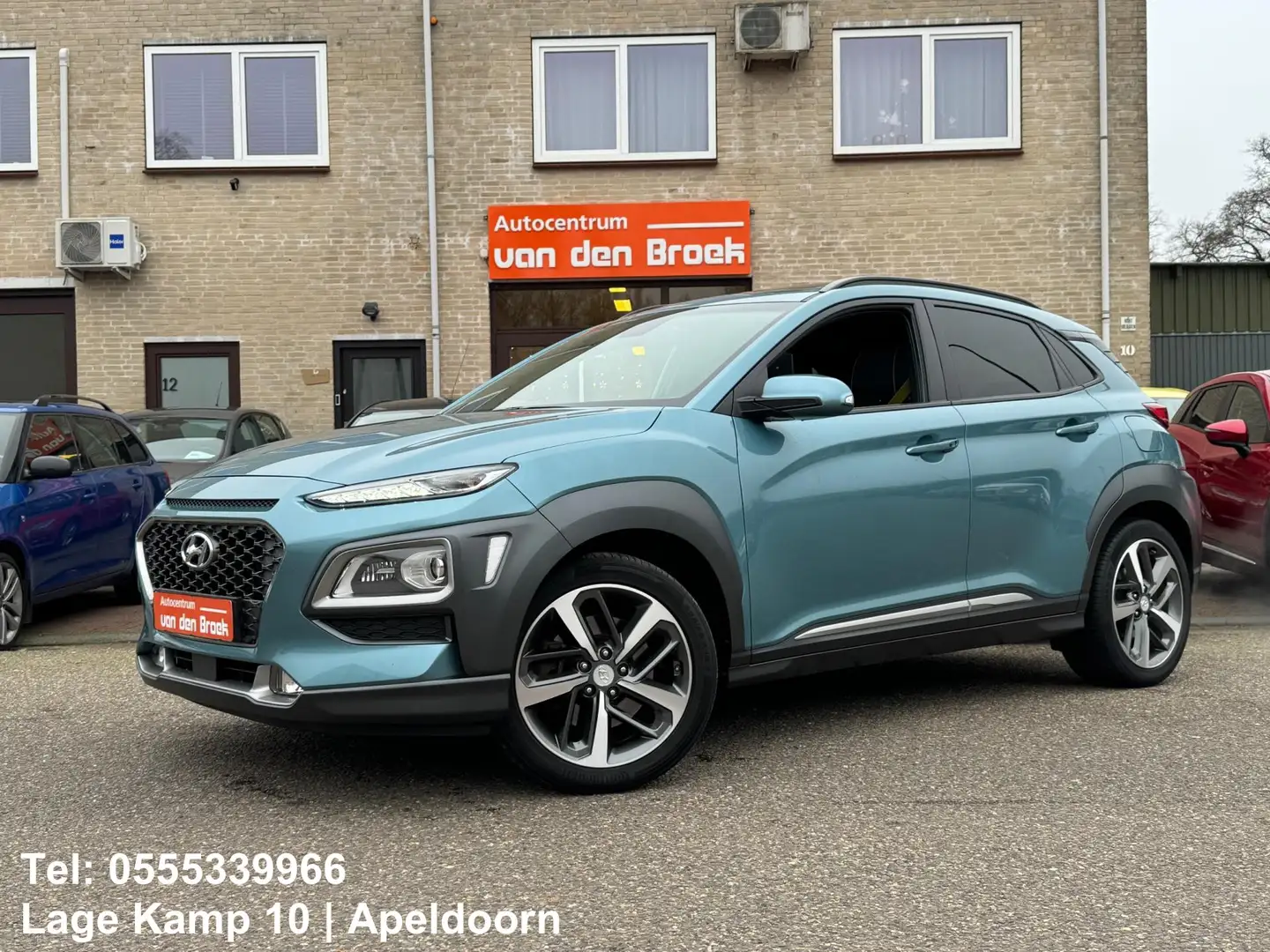 Hyundai KONA 1.6 T-GDi Premium 4WD Automaat Navi Panorama Xenon Grijs - 1