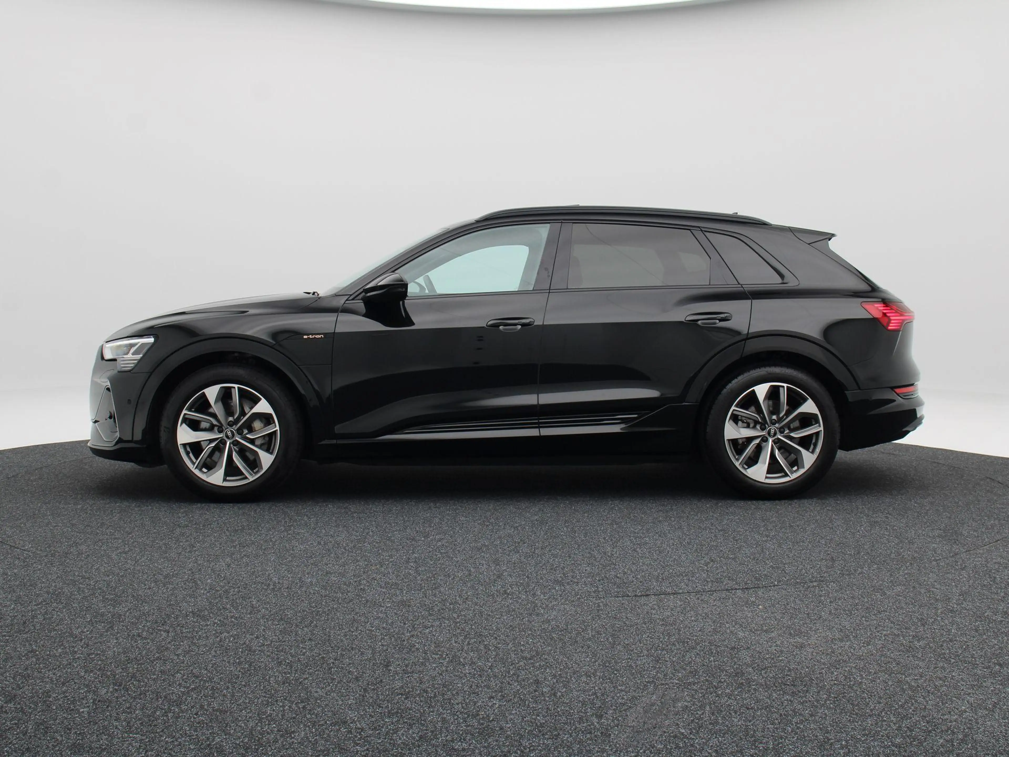 Audi e-tron 55 quattro S edition 95 kWh 408 Pk | Stoelverwarmi — photo 10