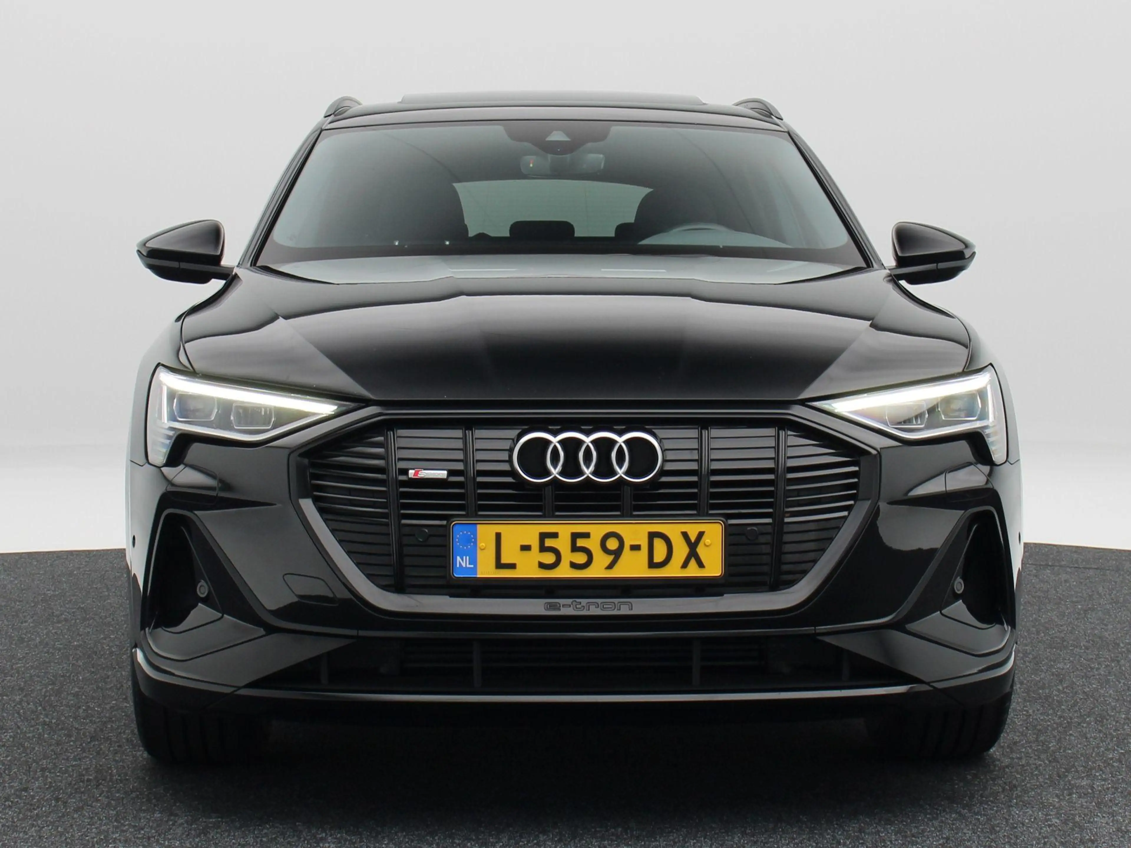 Audi e-tron 55 quattro S edition 95 kWh 408 Pk | Stoelverwarmi — photo 5