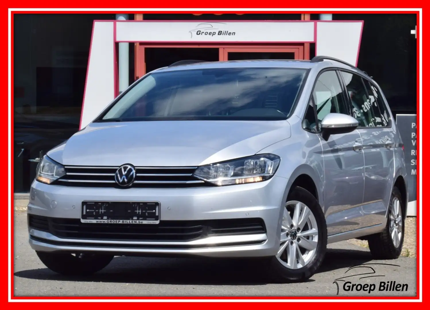 Volkswagen Touran 1.5TSi 7 PLAATSEN - NAVI - PDC v/a - TREKHAAK - 1