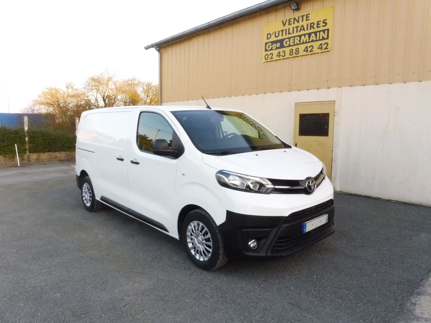 Toyota Proace LONG 2.0 D-4D 150 BUSINESS MY20 - 1