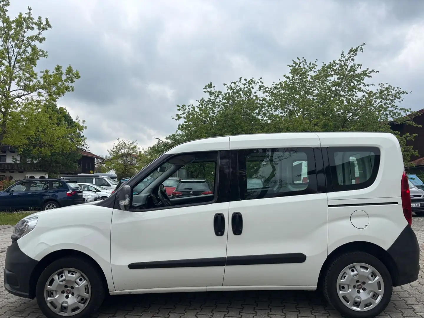 Fiat Doblo Doblò SX *TÜV 04/2027* optional mit Sitze Weiß - 2