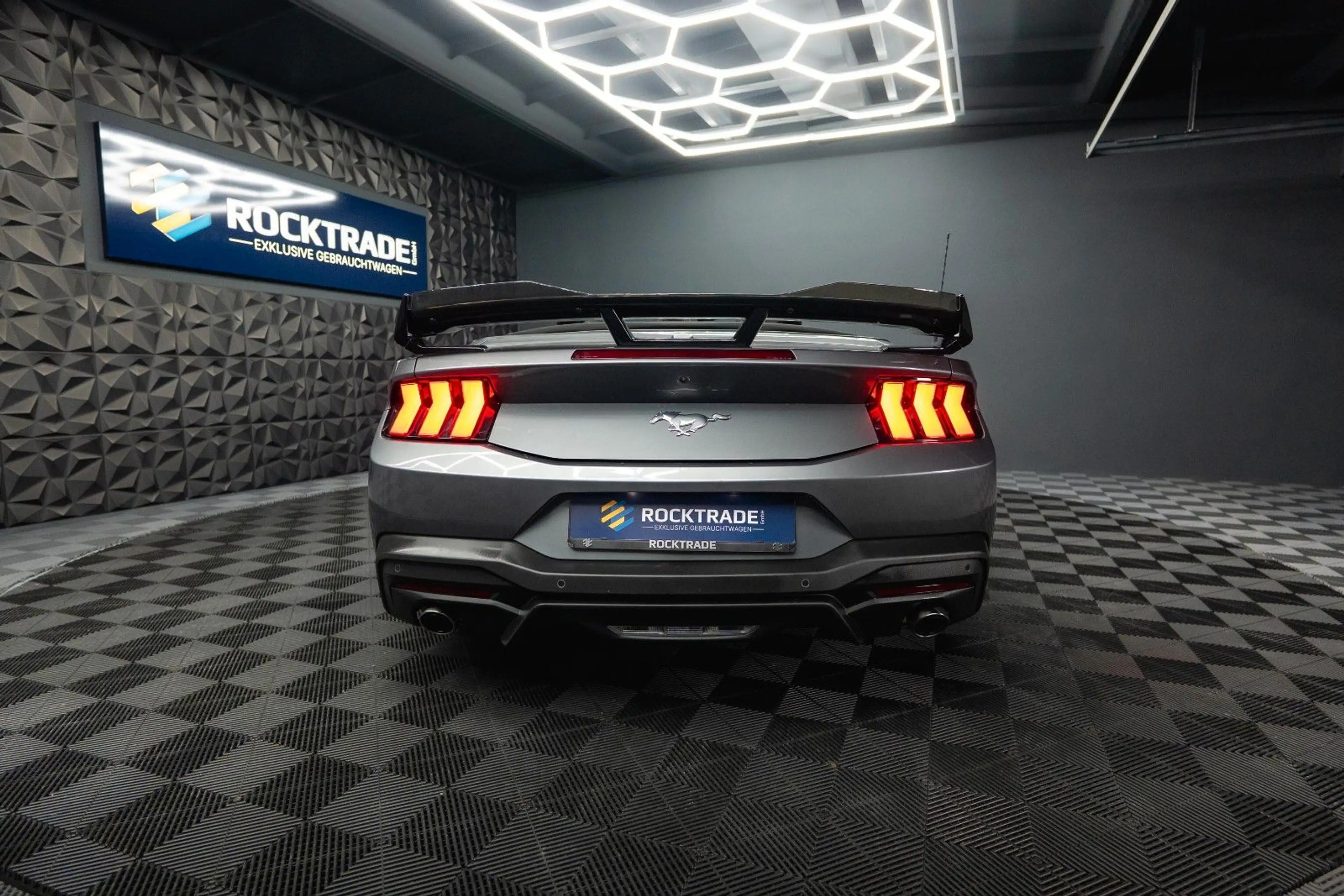 Ford Mustang GT Cabrio DARK HORSE PREMIUM MY2024 LED — photo 14