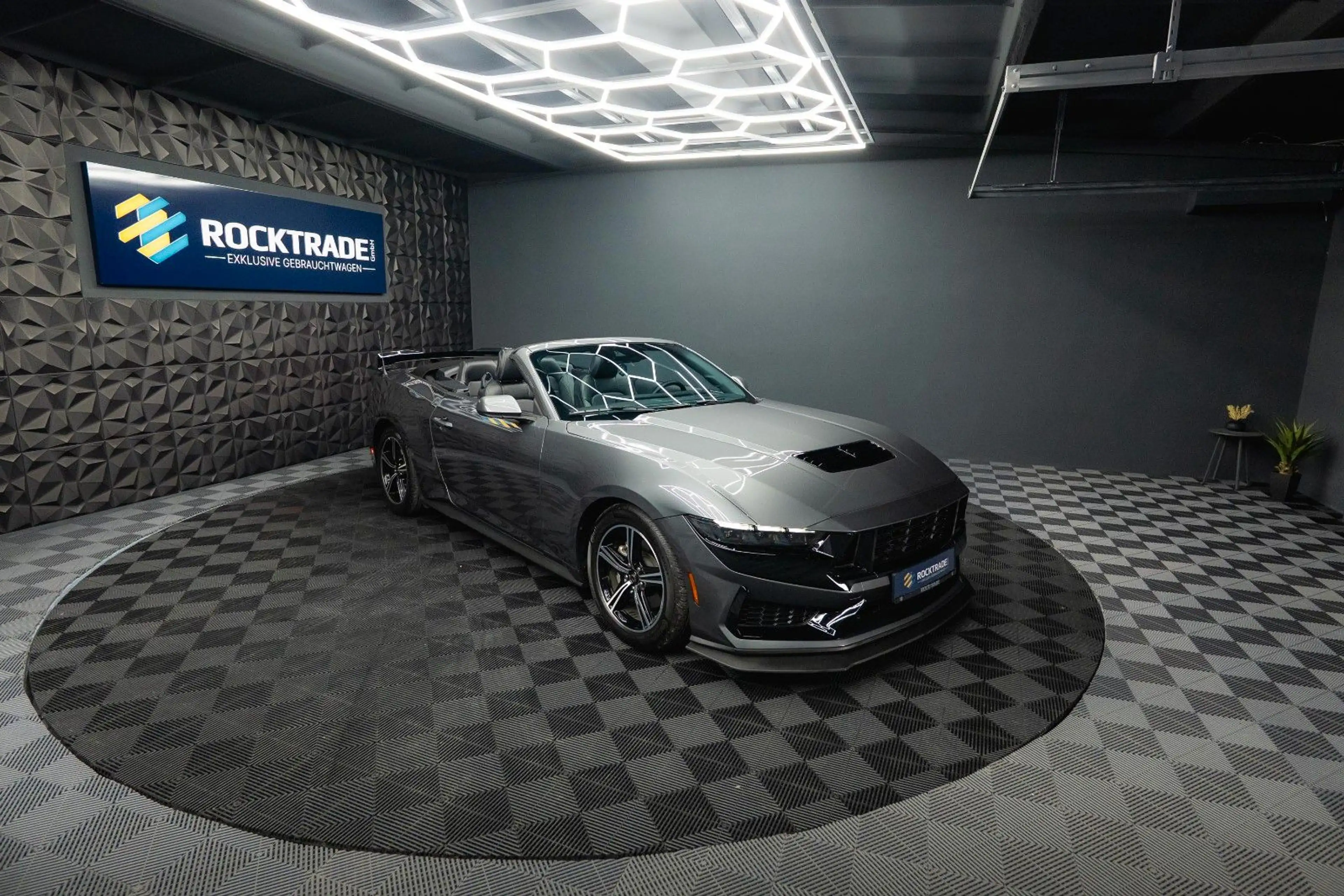 Ford Mustang GT Cabrio DARK HORSE PREMIUM MY2024 LED — photo 6