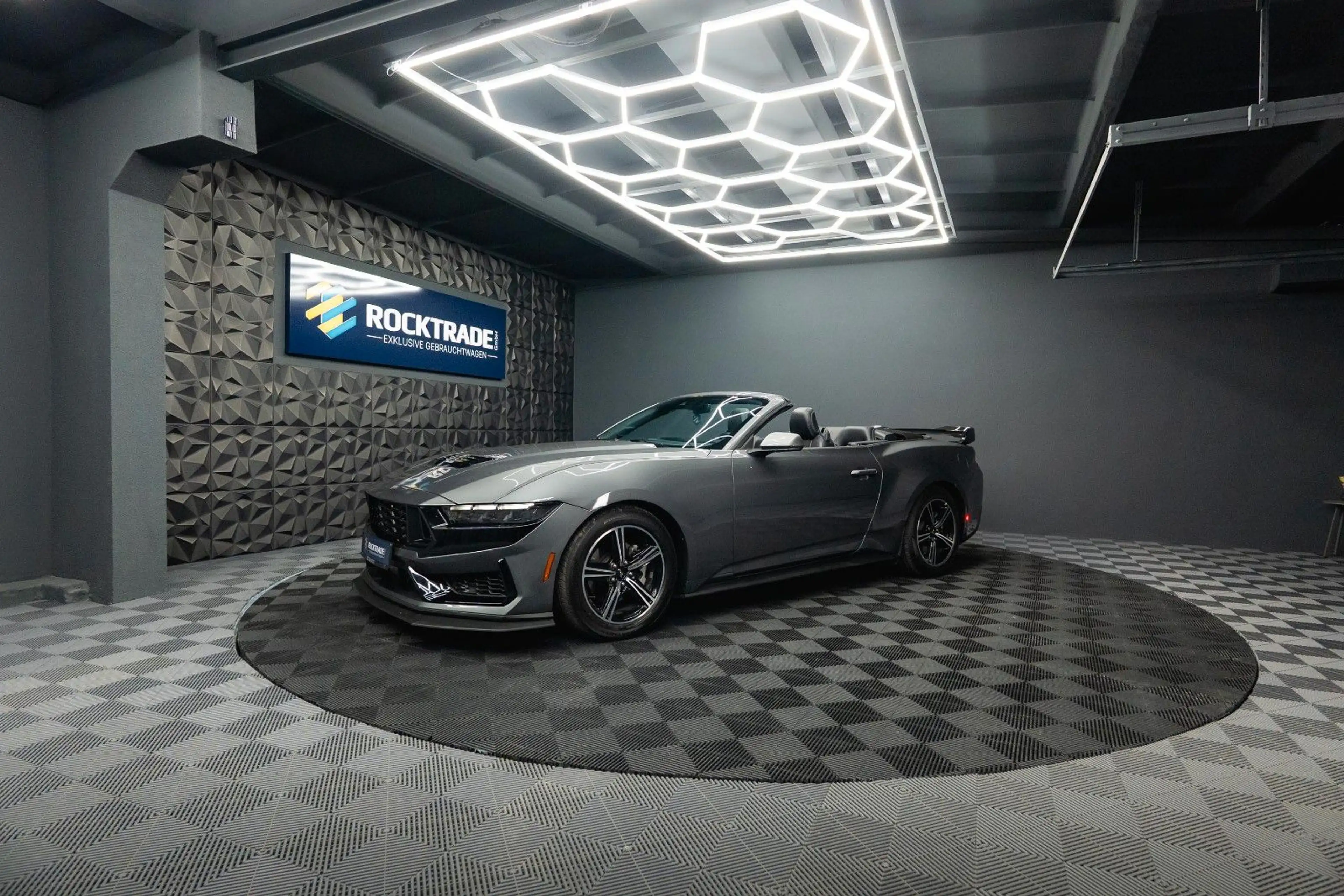 Ford Mustang GT Cabrio DARK HORSE PREMIUM MY2024 LED — photo 2
