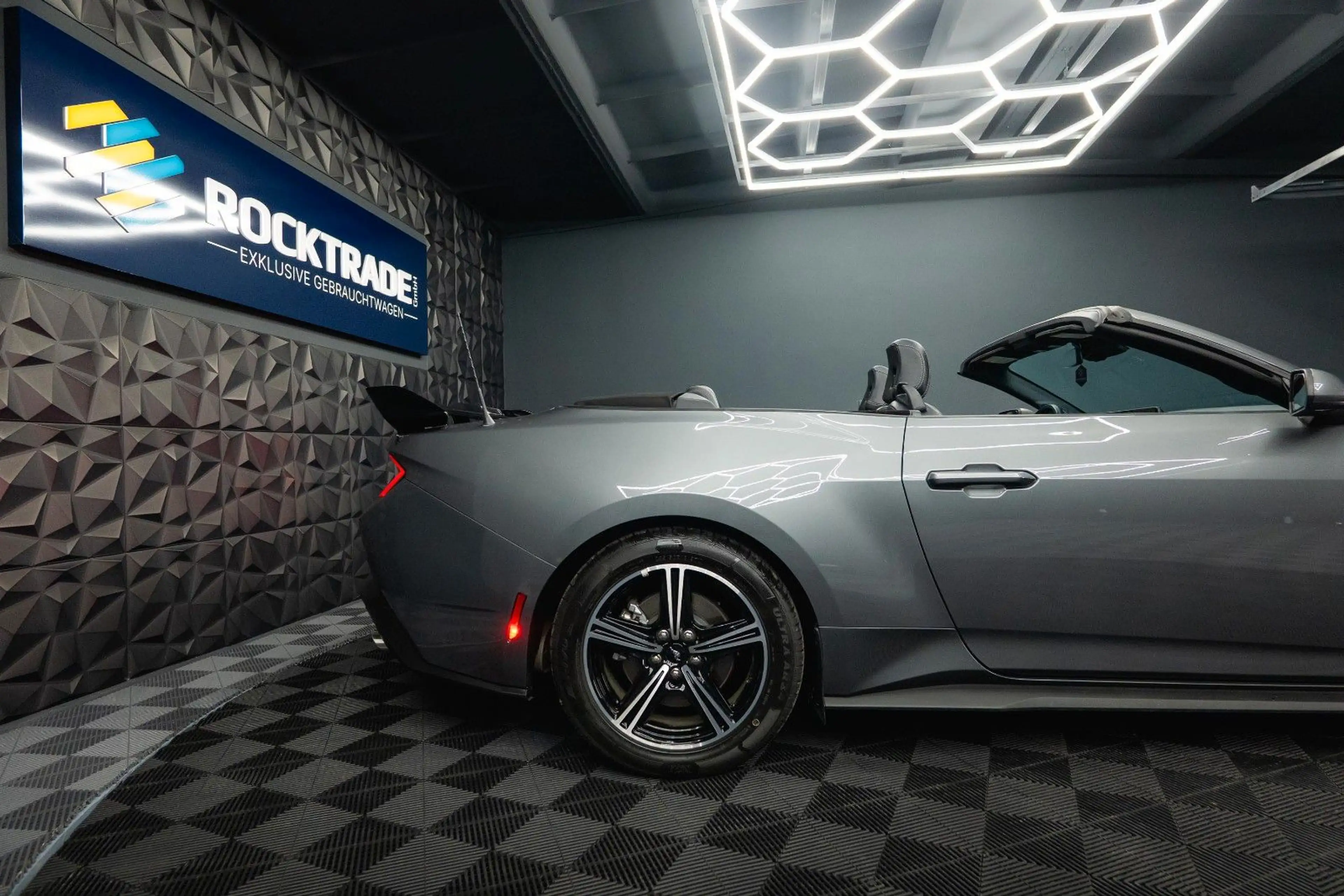 Ford Mustang GT Cabrio DARK HORSE PREMIUM MY2024 LED — photo 8