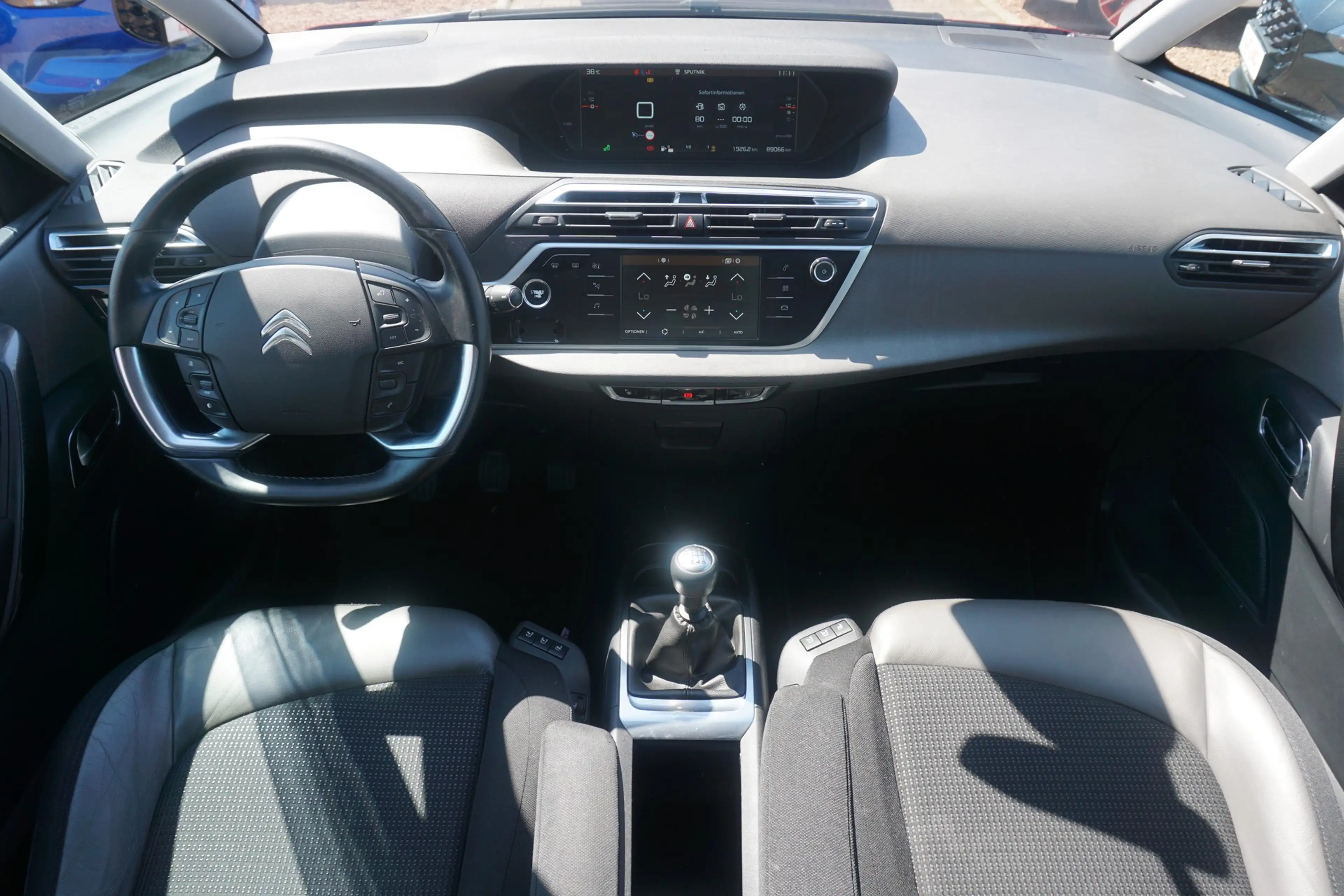 Citroen C4 Picasso 1.2 PureTech 130 Shine LED Navi Kamera — photo 9