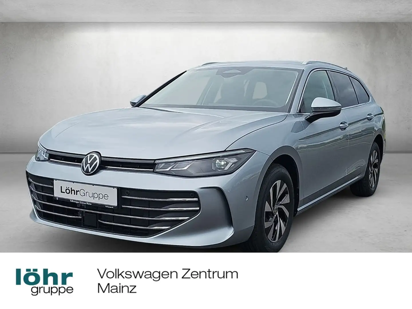 Volkswagen Passat Variant 1.5l eTSI DSG Business *DCC*ACC Zilver - 1