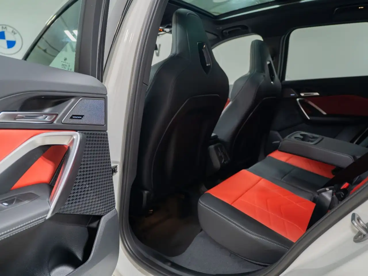 BMW X1 снимка BMW X1
