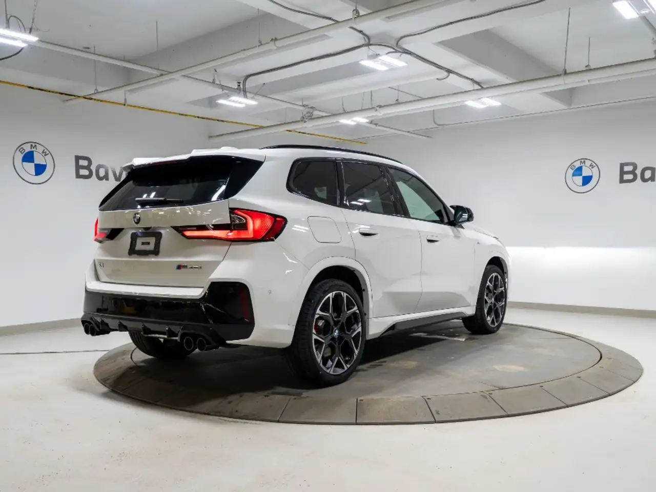 BMW X1 снимка BMW X1