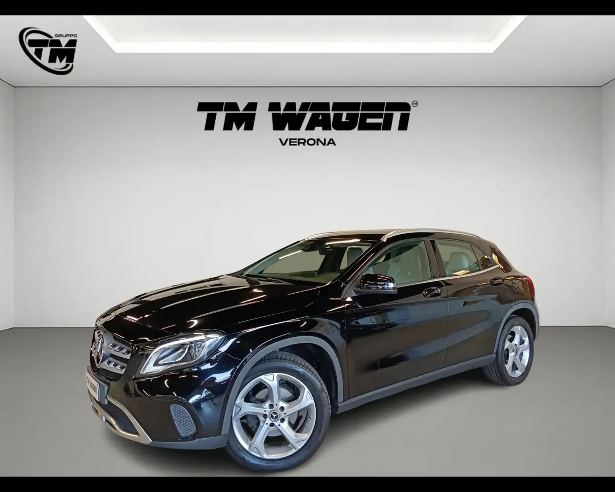 Mercedes-Benz GLA 200