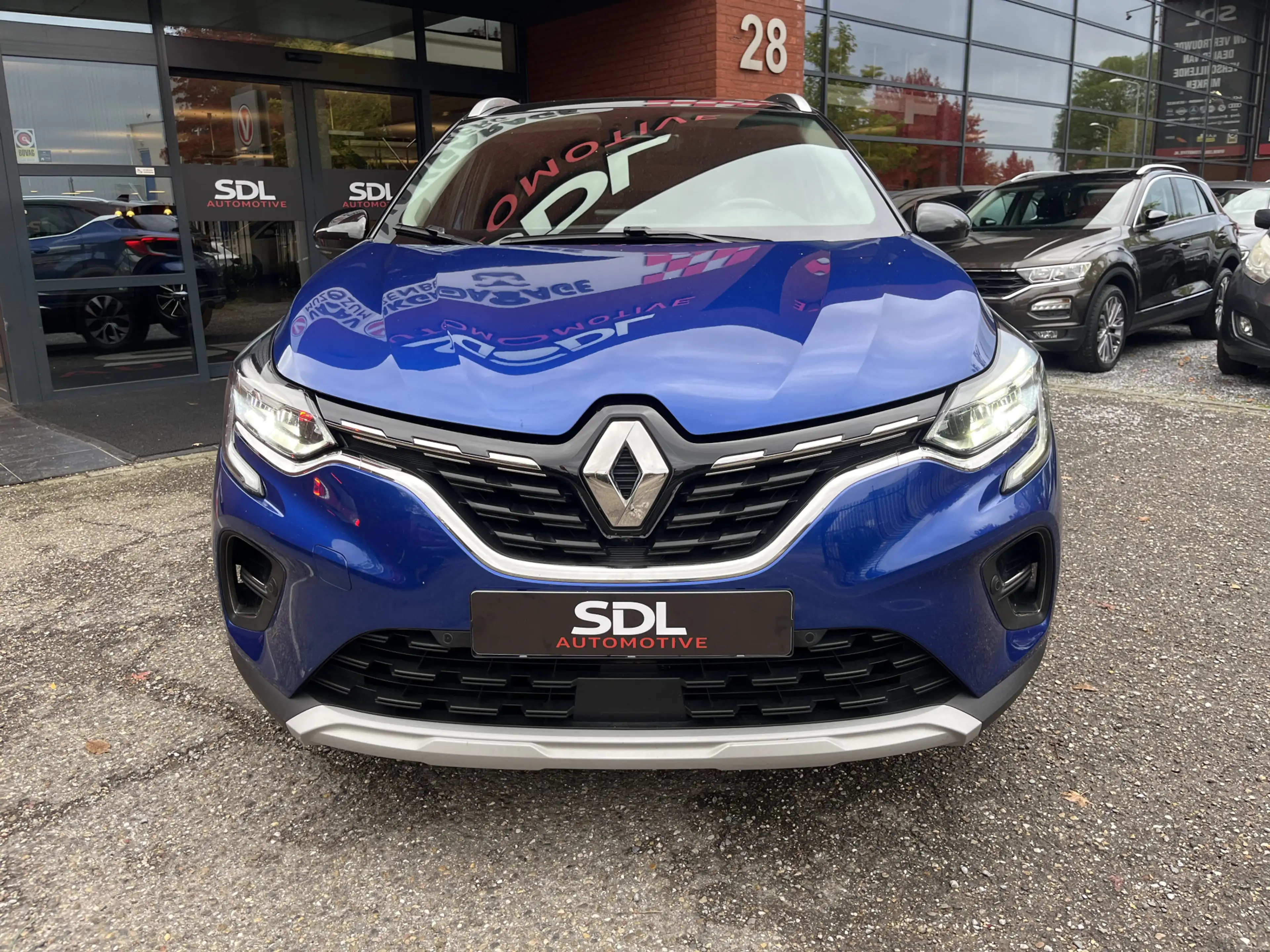 Renault Captur 1.3 TCe 130 Intens // KEYLESS // 360 CAMERA+SENSOR — photo 11
