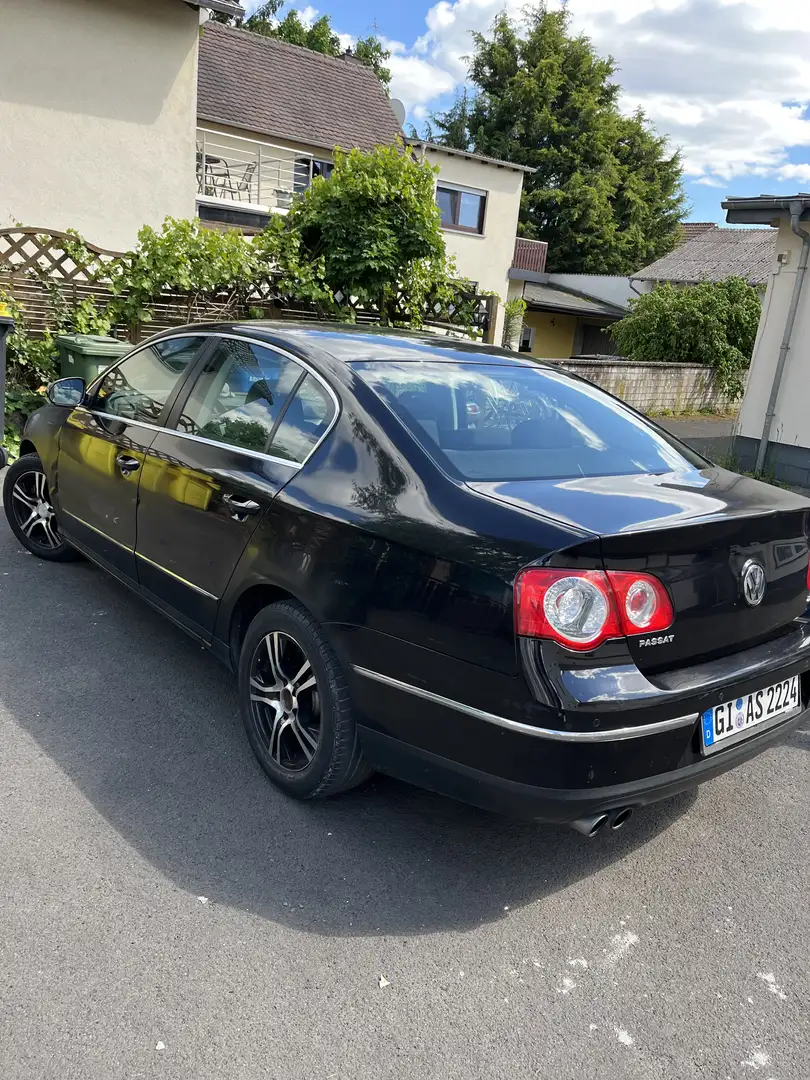 Volkswagen Passat Comfortline Schwarz - 1