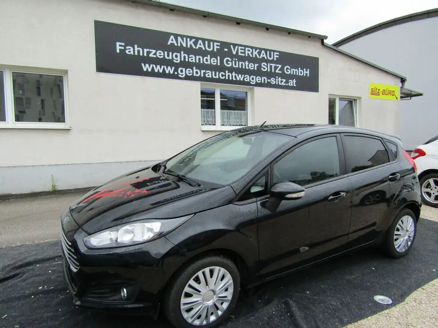 Ford Fiesta Trend Schwarz - 1
