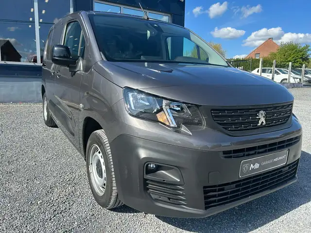 Peugeot Partner PARTNER FOURGON STANDAR BLUEHDI