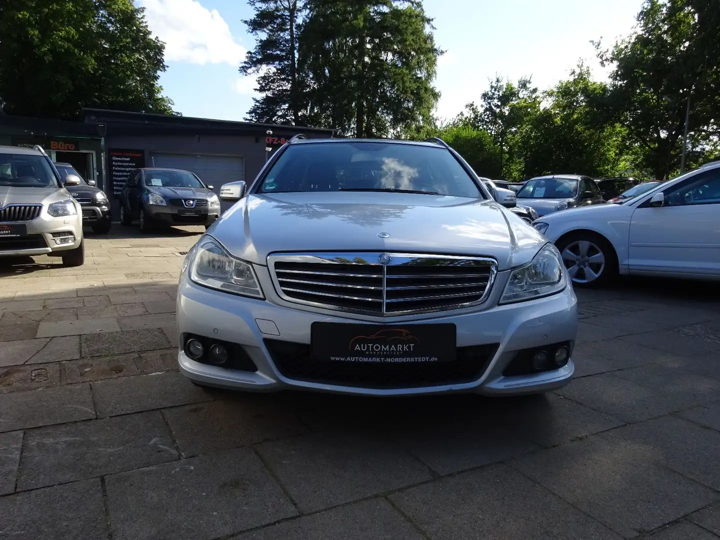 Mercedes-Benz C 180 T-Modell  CGI BlueEfficiency/Navi/SHZ/Klimaatom Silber - 2