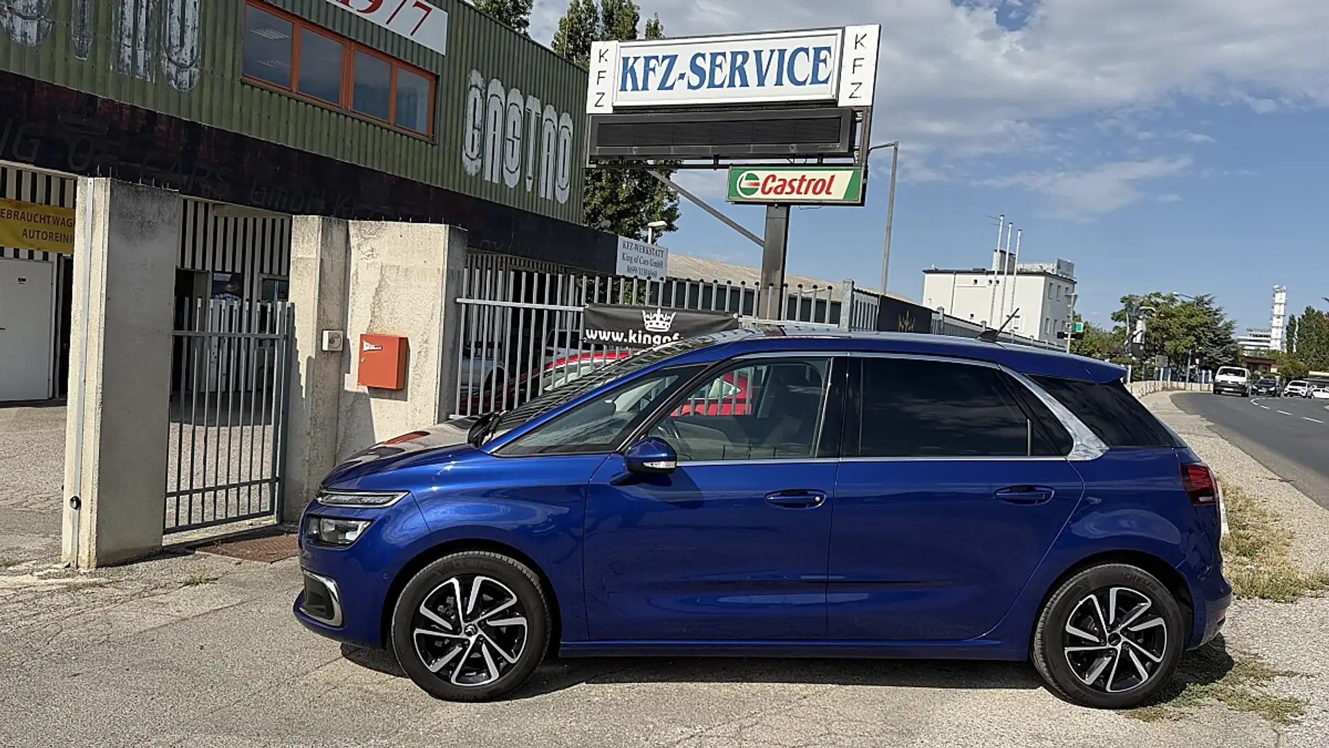 Citroen C4 SpaceTourer C4 Spacetourer 1,6 Blue HDi S&S EAT6 Shine Blau - 2