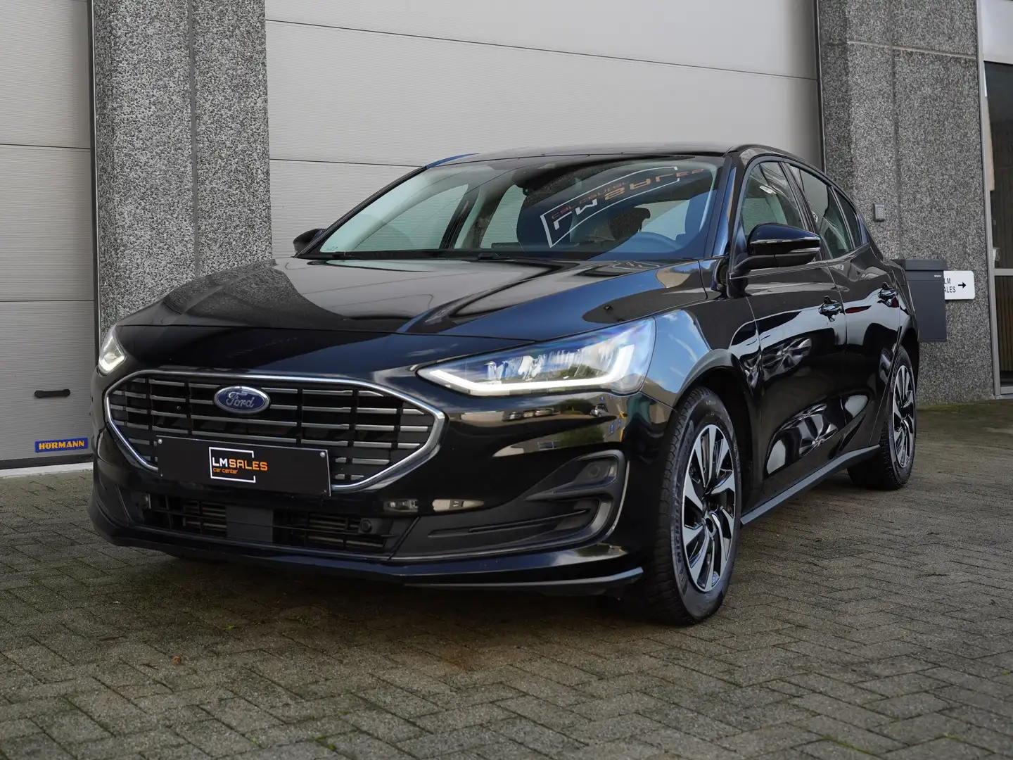 Ford Focus 1.0 Connected *CARPLAY / VERWARMD STUUR & ZETELS* Zwart - 2