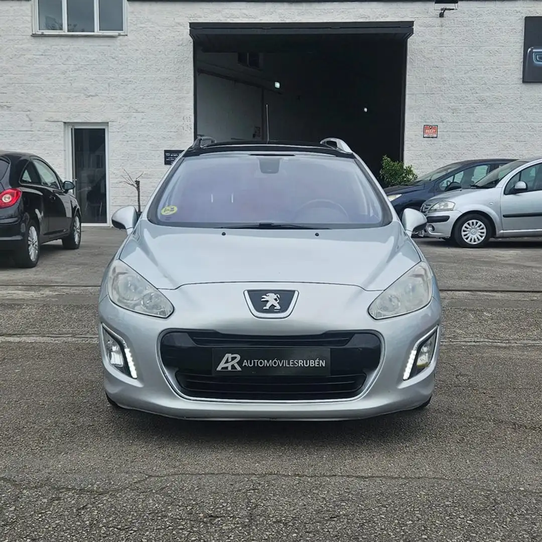 Peugeot 308 SW Access 1.6 e-HDI 110 FAP Gris - 2