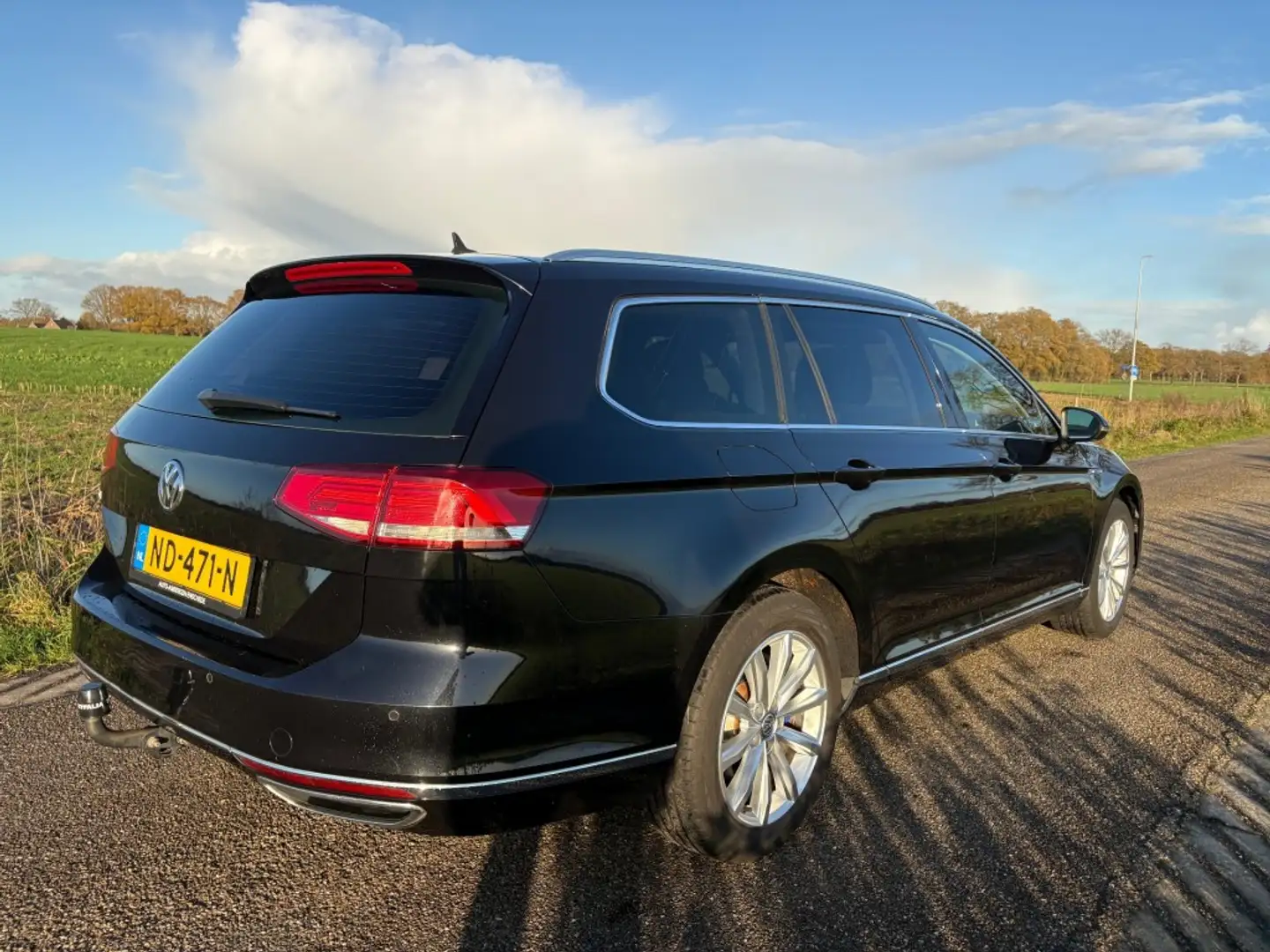 Volkswagen Passat 1.4 TSI GTE / NAVI / NETTE STAAT / AUTOMAAT Zwart - 2