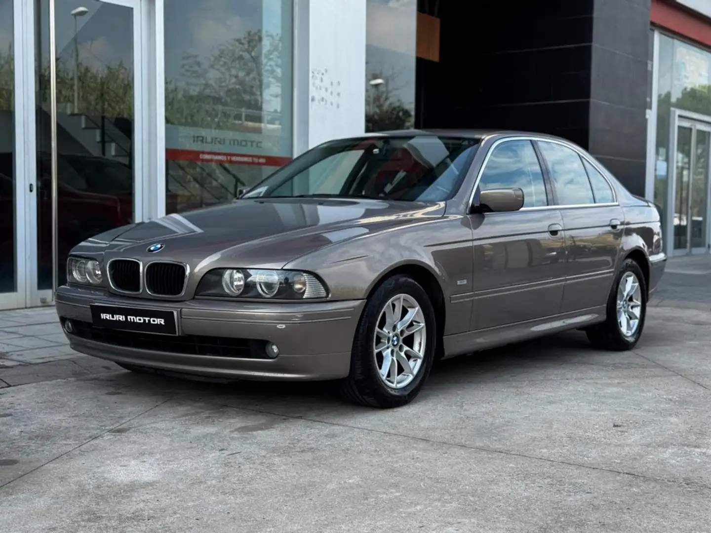 BMW 525 525d Beige - 2