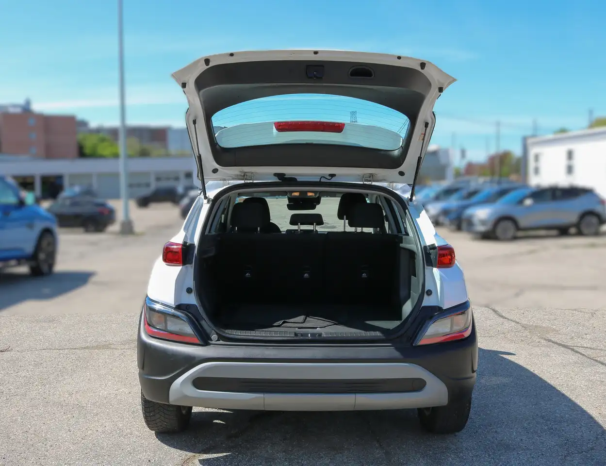 Hyundai KONA снимка Hyundai KONA