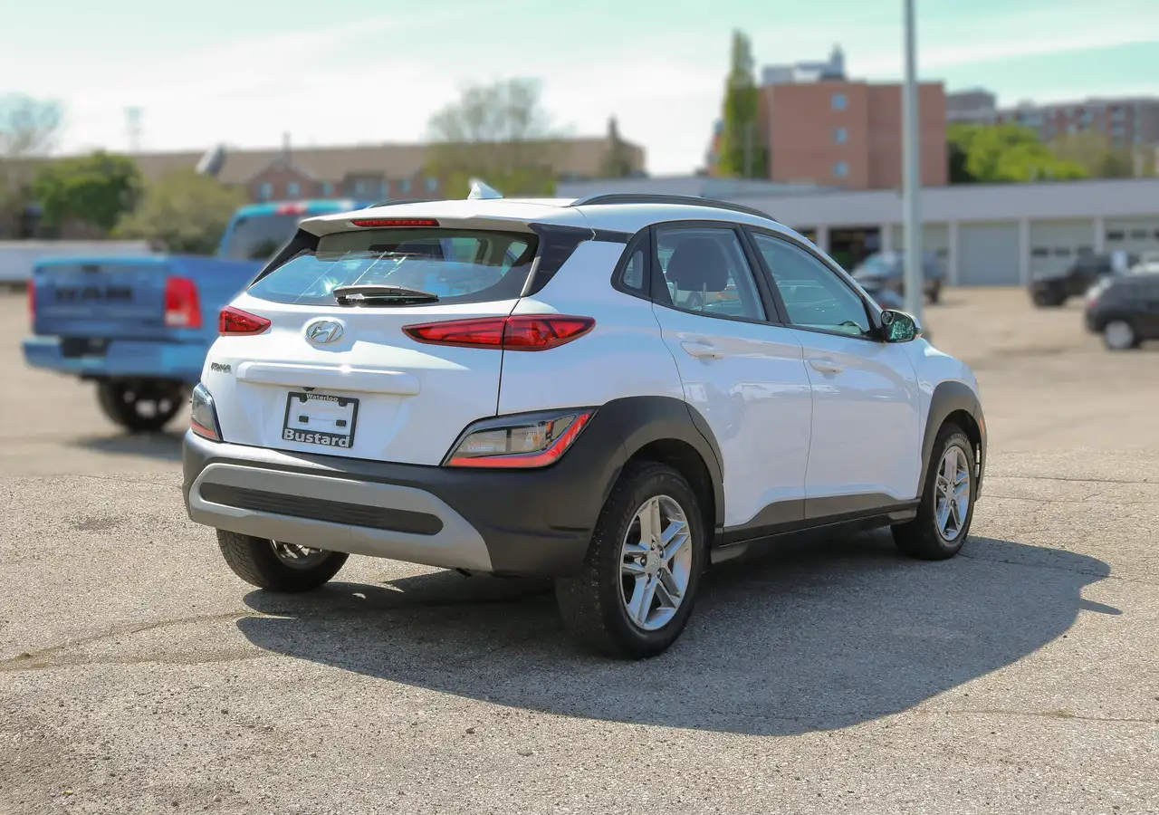 Hyundai KONA снимка Hyundai KONA