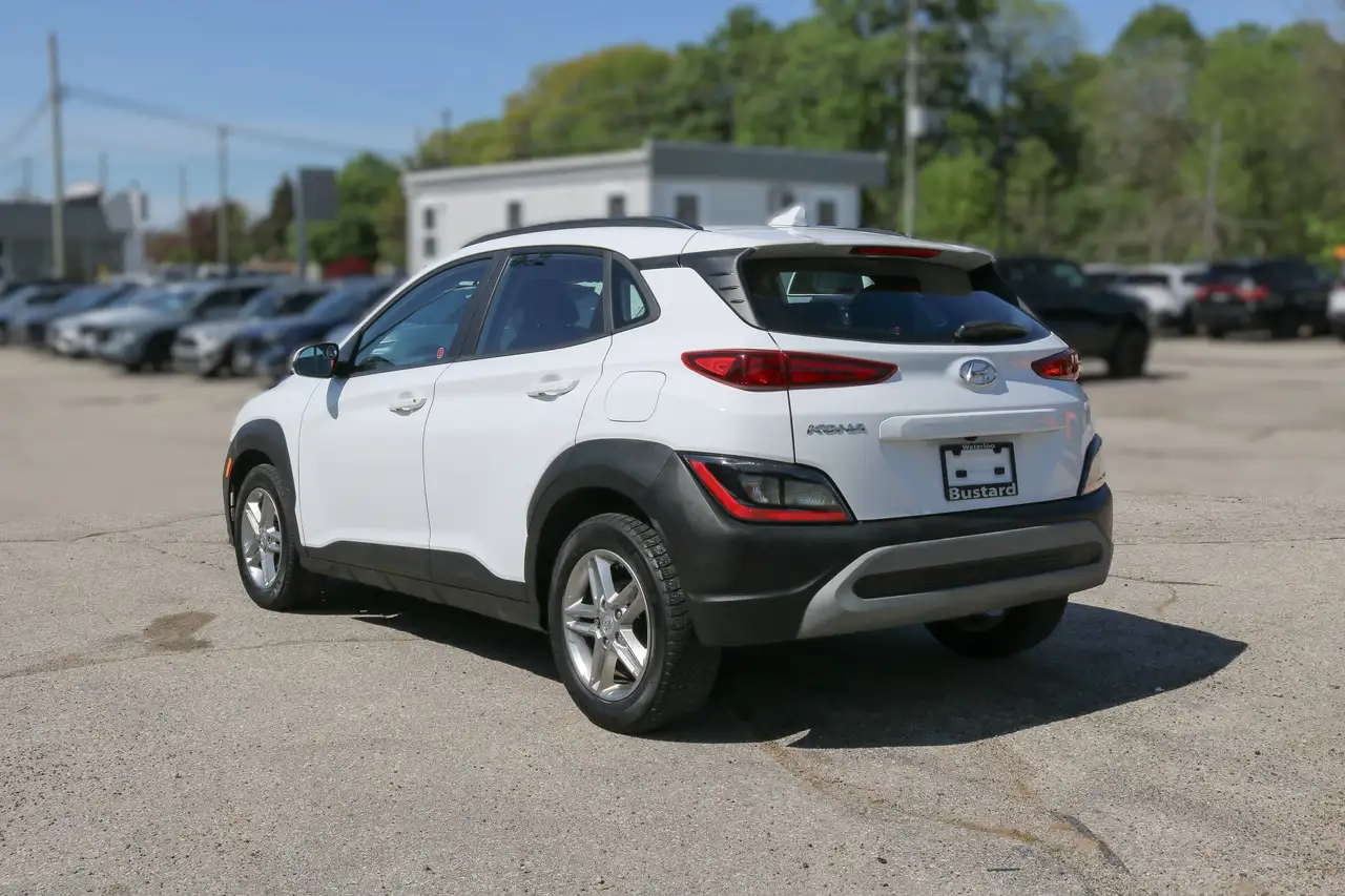 Hyundai KONA снимка Hyundai KONA