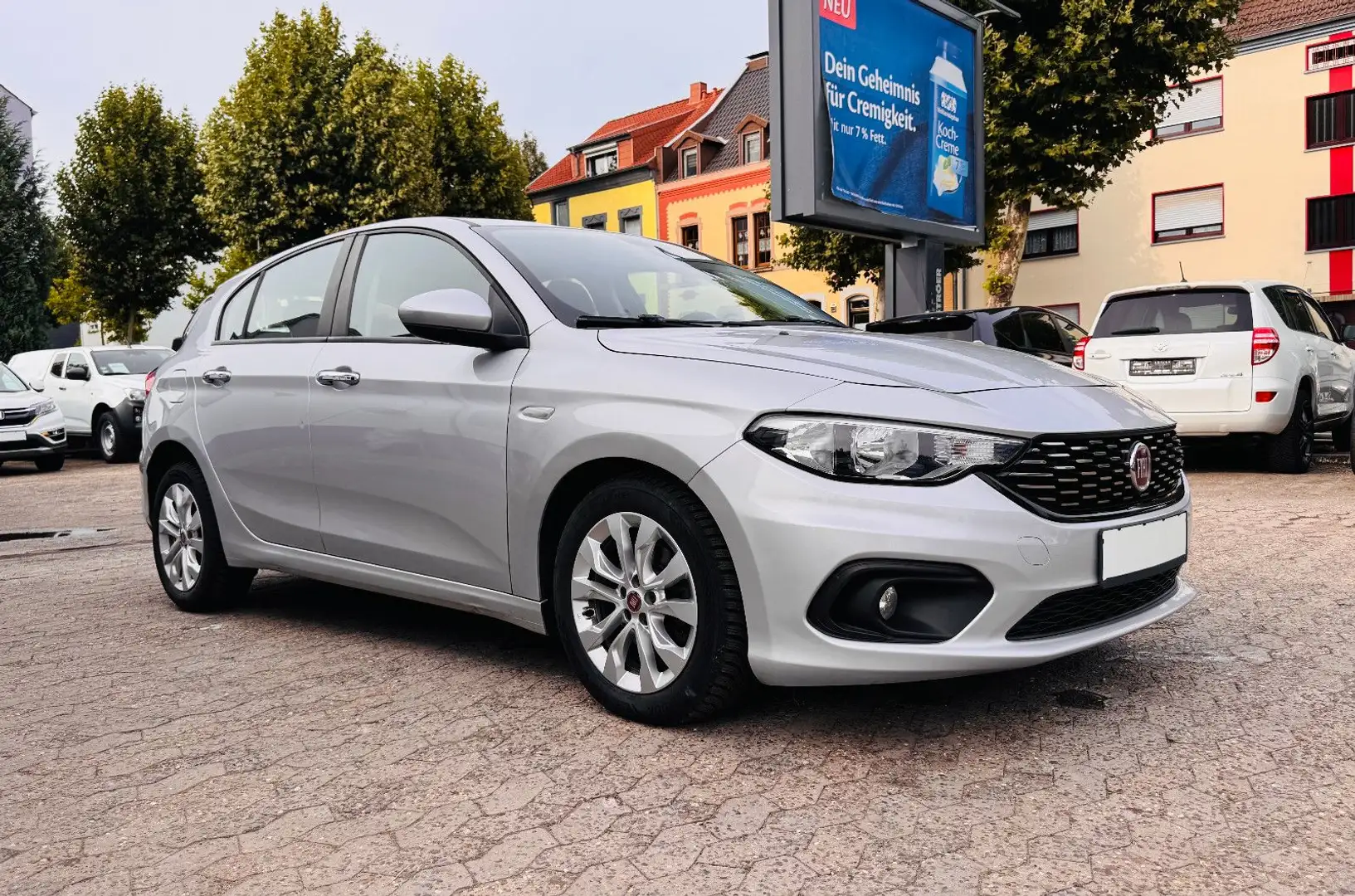 Fiat Tipo 1.6 Multijet Easy Klimaanlage Tempomat PDC Silber - 1