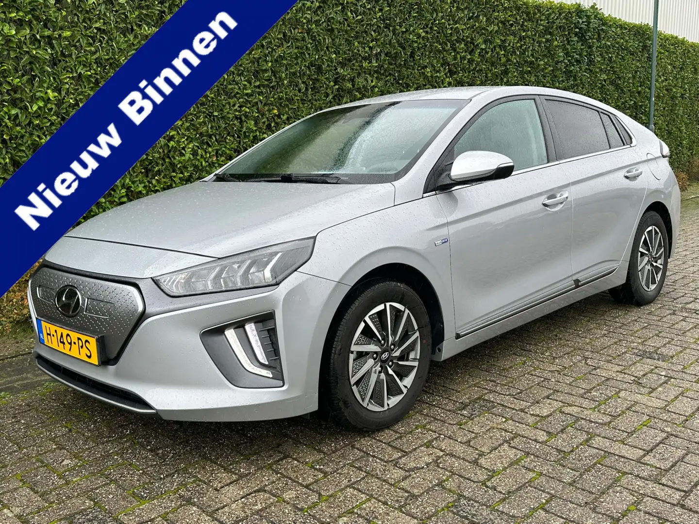 Hyundai IONIQ Comfort EV 38 kWh | 311km WLTP | Climate | Adaptiv Grijs - 1