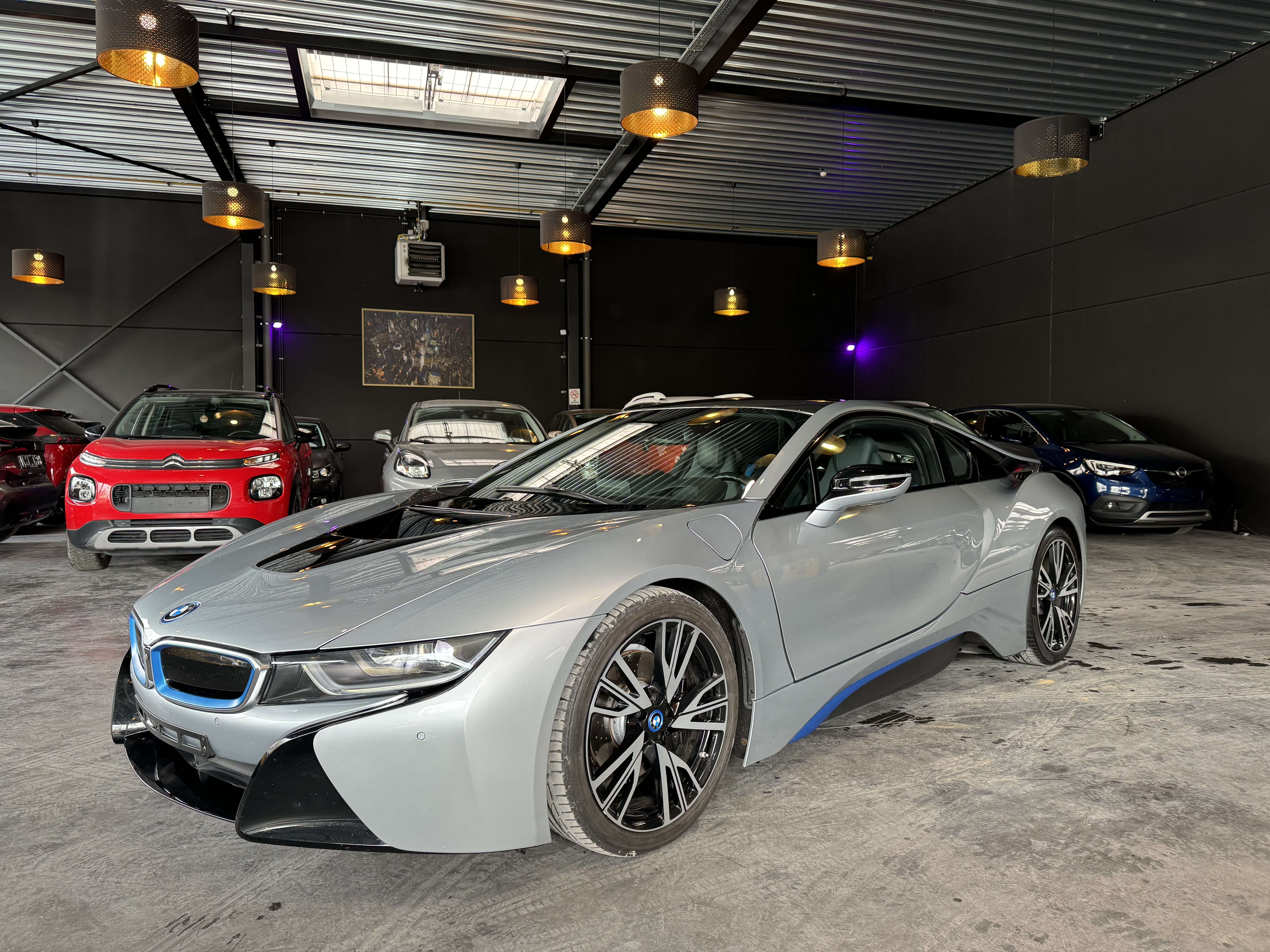 BMW i8