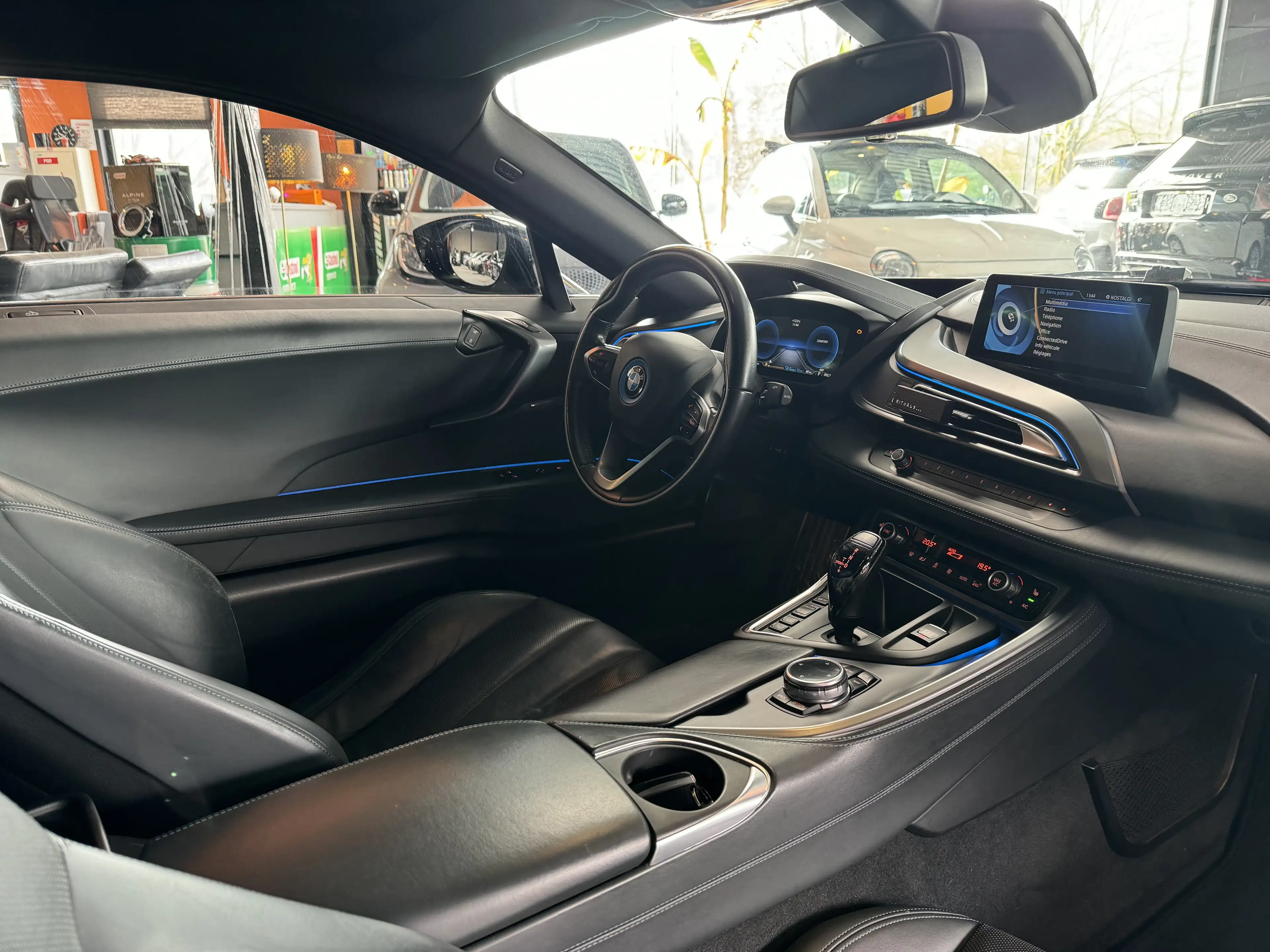BMW i8 1.5 TURBO 231CV + E-96KW 131CV - CARBON/ALU - FULL — photo 12
